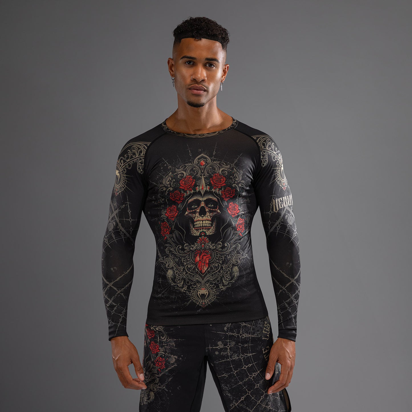 Venum Santa Muerte 5.0 男士长袖紧身防磨衣 – 深黑色/金色
