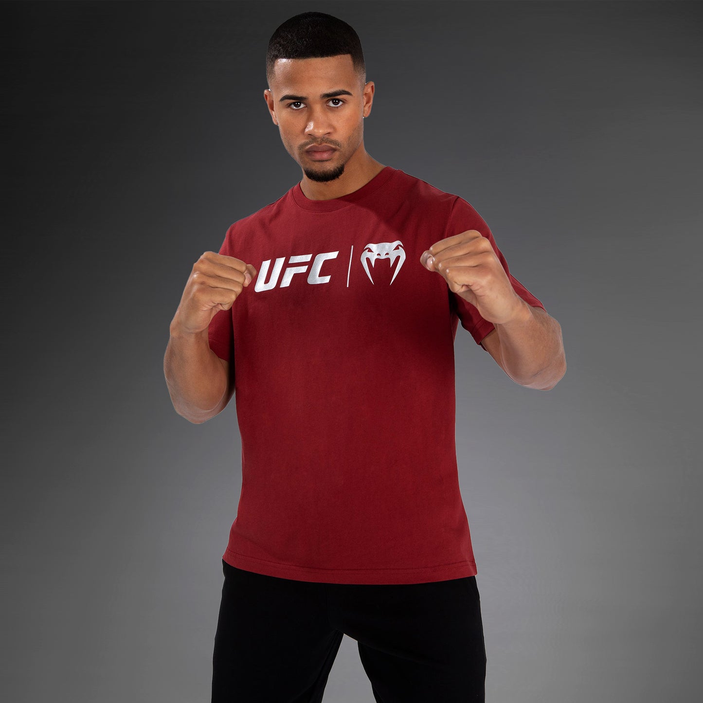 UFC Venum Classic T恤 – 红色/白色