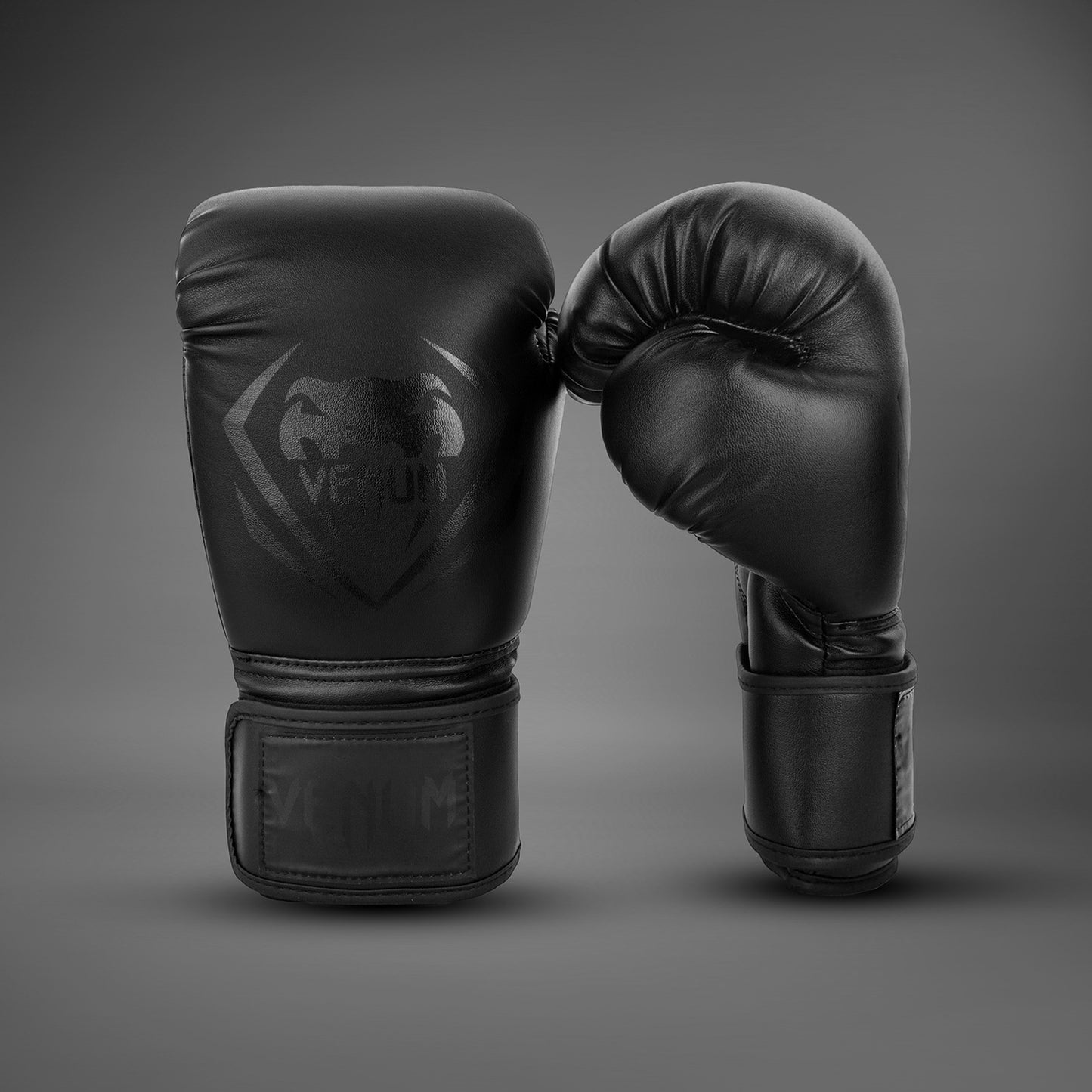Venum Contender 拳击手套 – 黑色/黑色