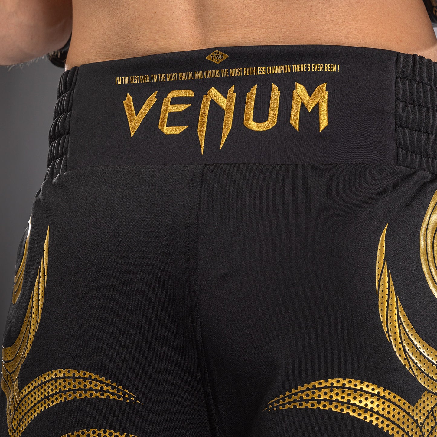 Venum x Mike Tyson Tiger 拳击短裤 - 黑色/金色