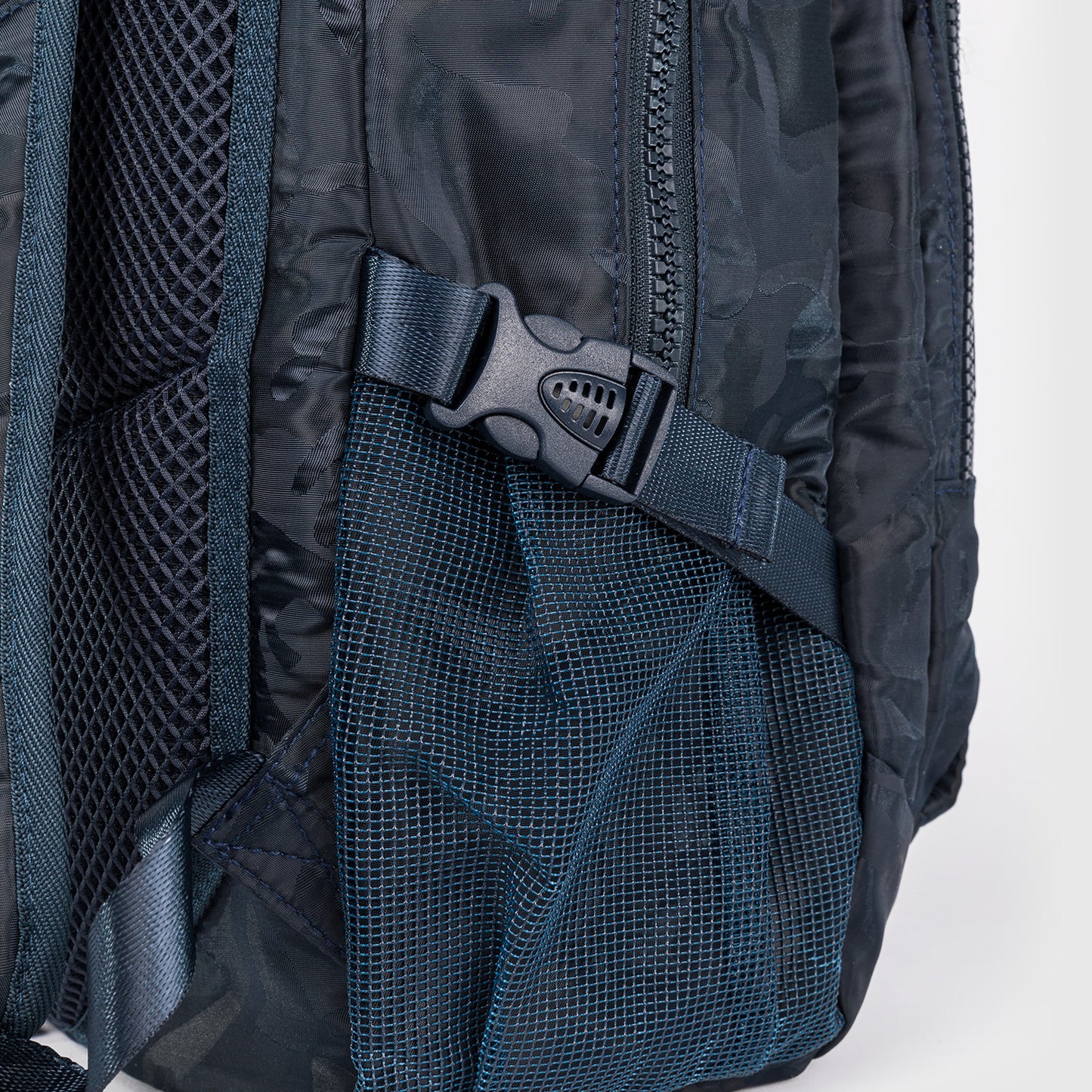 Venum Challenger Pro 背包 (20-25L) – 迷彩色/蓝色
