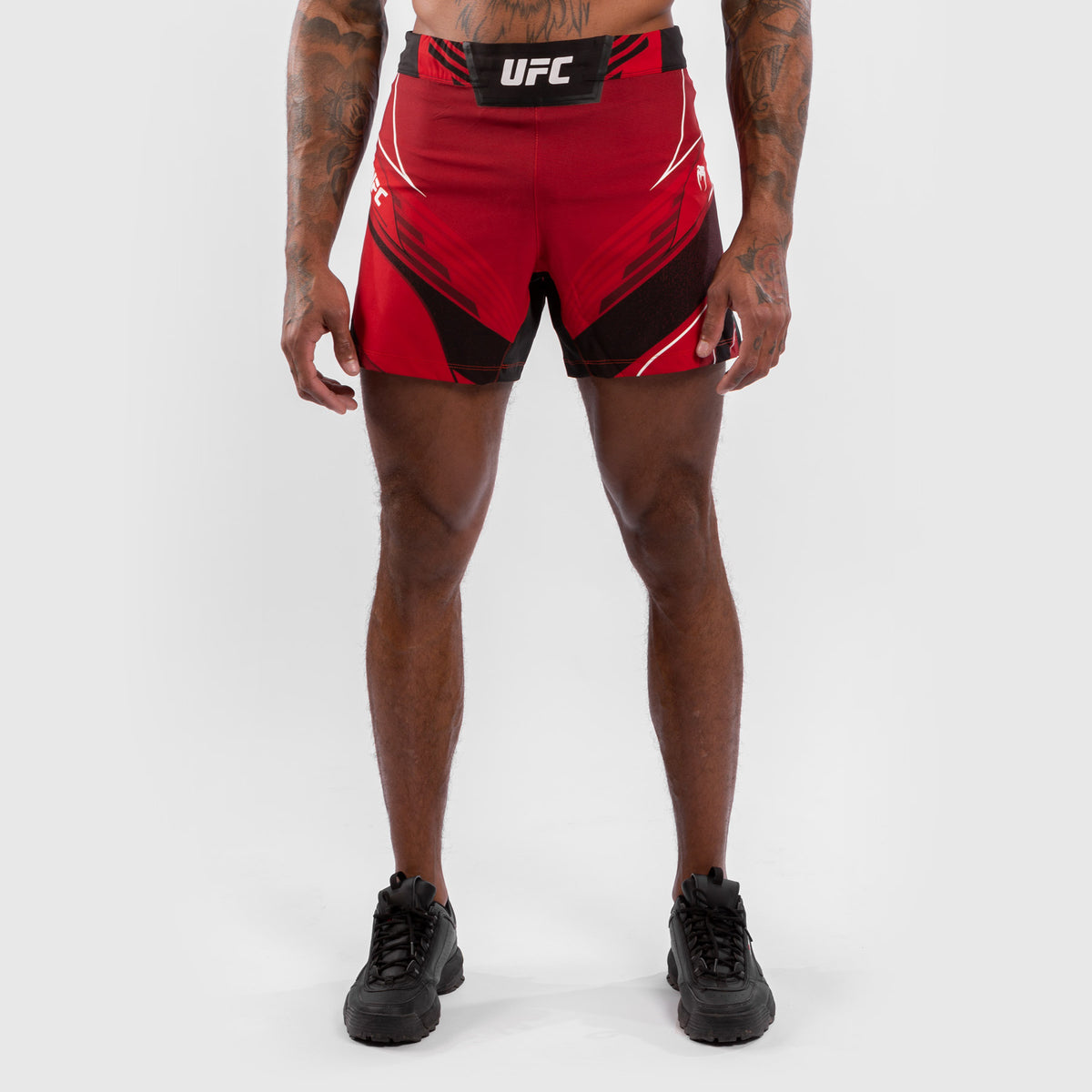 Venum UFC Authentic Fight Night 男士短裤 – 红色