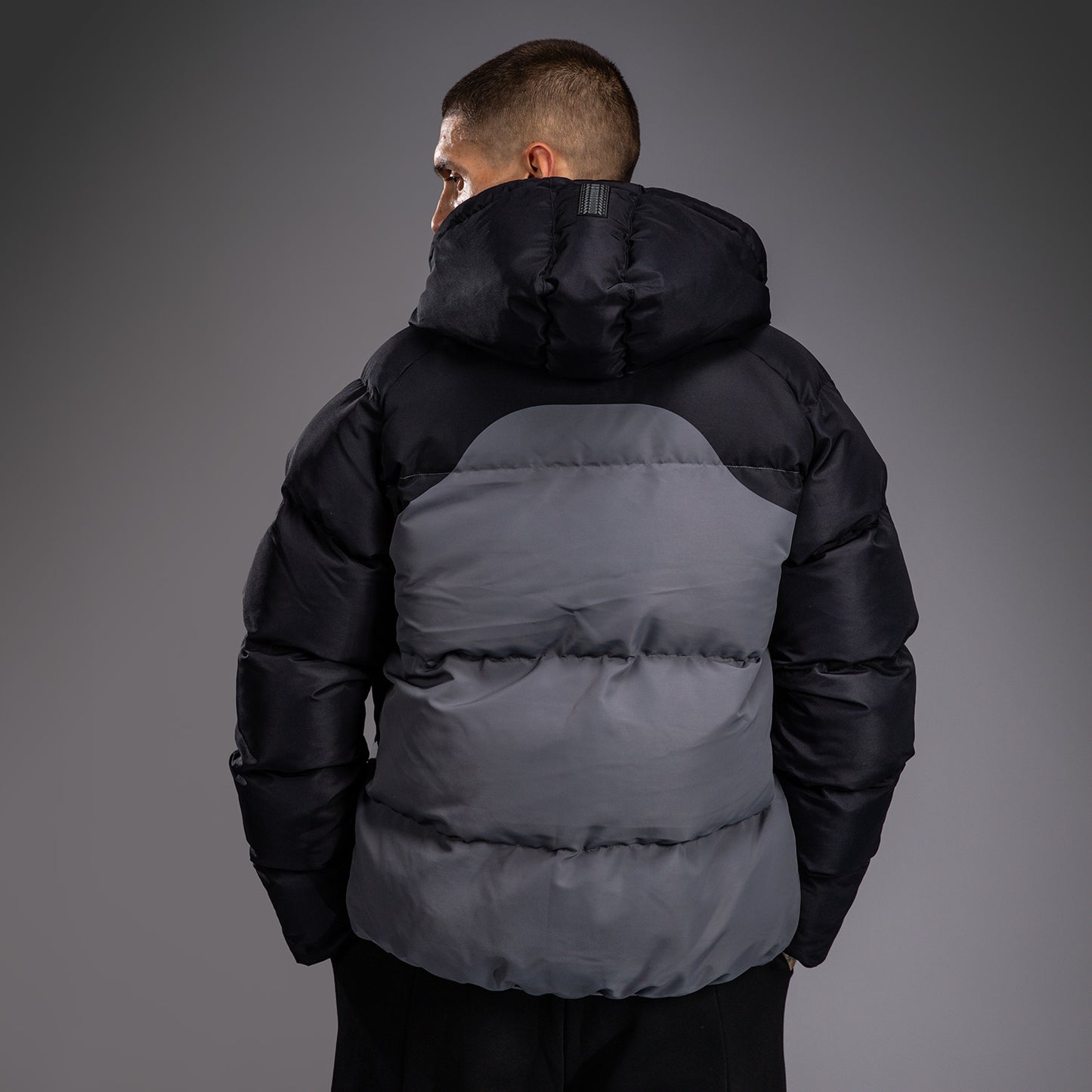 Venum Attack 羽绒服 – 风暴灰