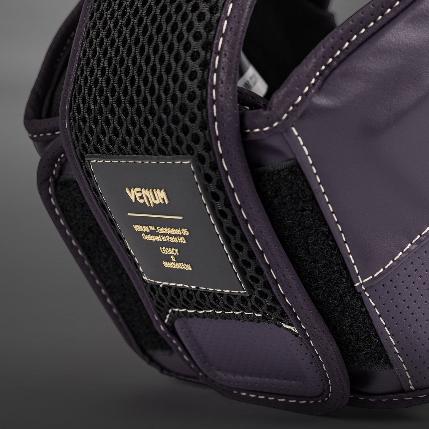Venum Impact Evo 头盔 – 深紫色