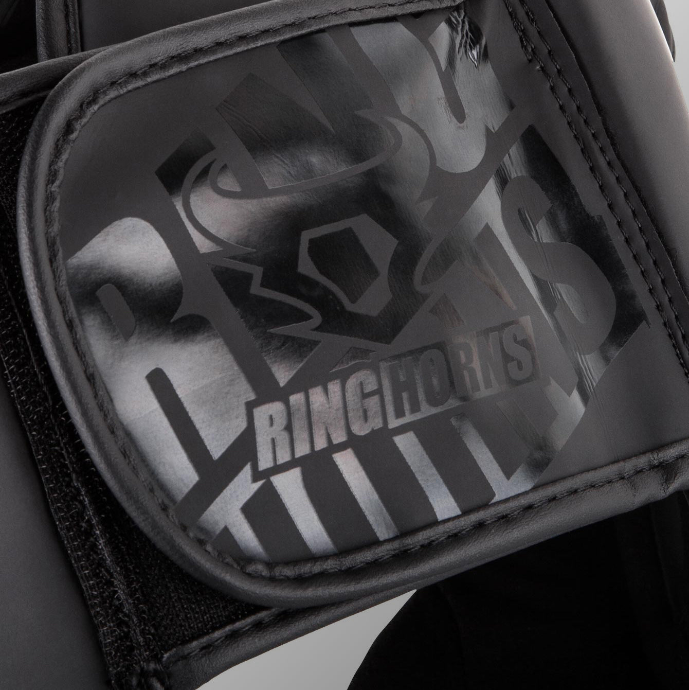 Ringhorns Charger by Venum Headgear - Black/Black