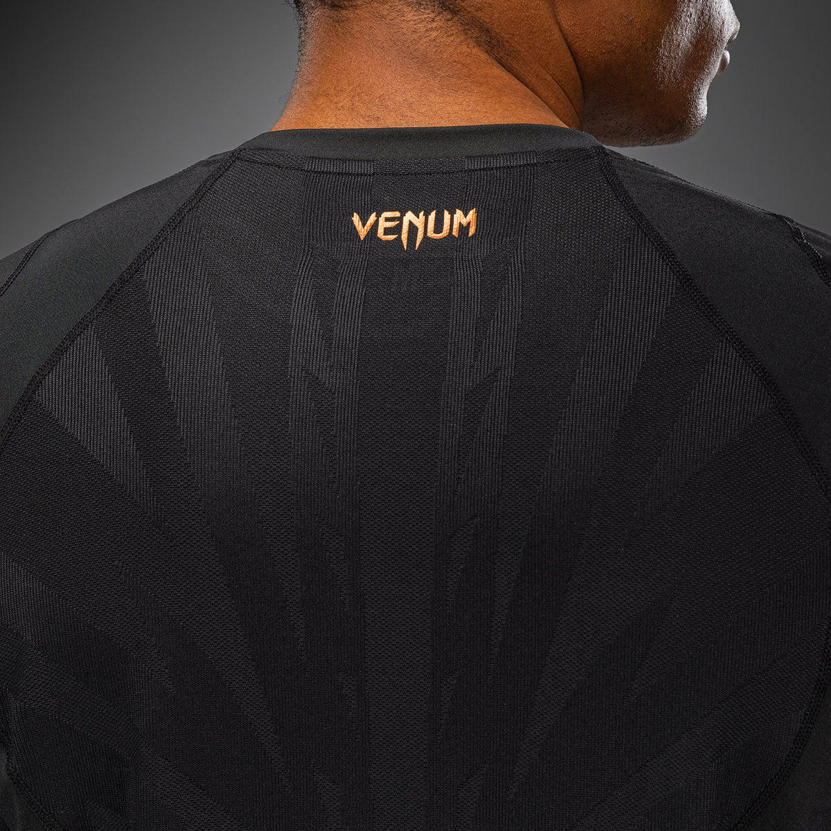 Venum G-Fit Revolution 速干科技T恤 - 黑色/铜色
