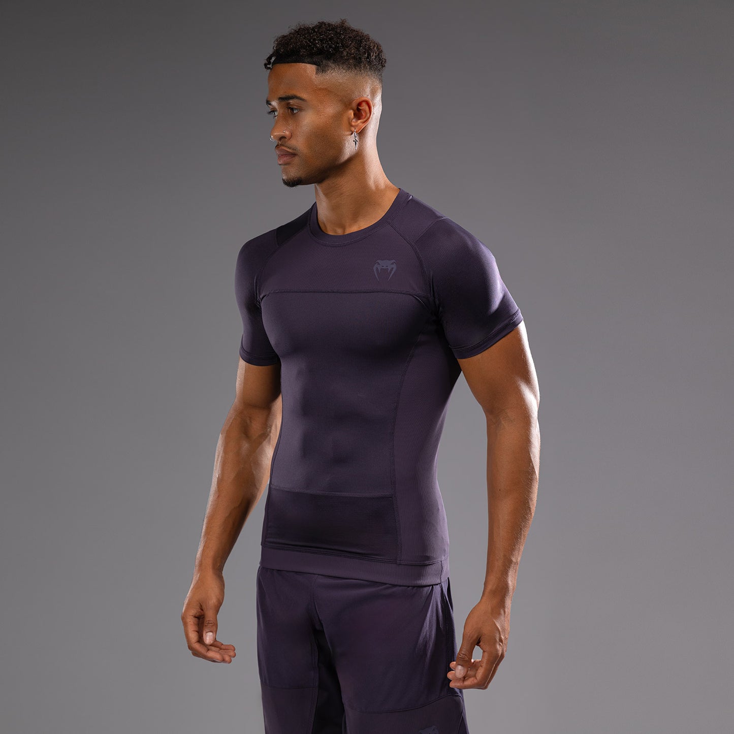 Venum G-Fit Air 男士短袖紧身防磨衣 – 深紫色