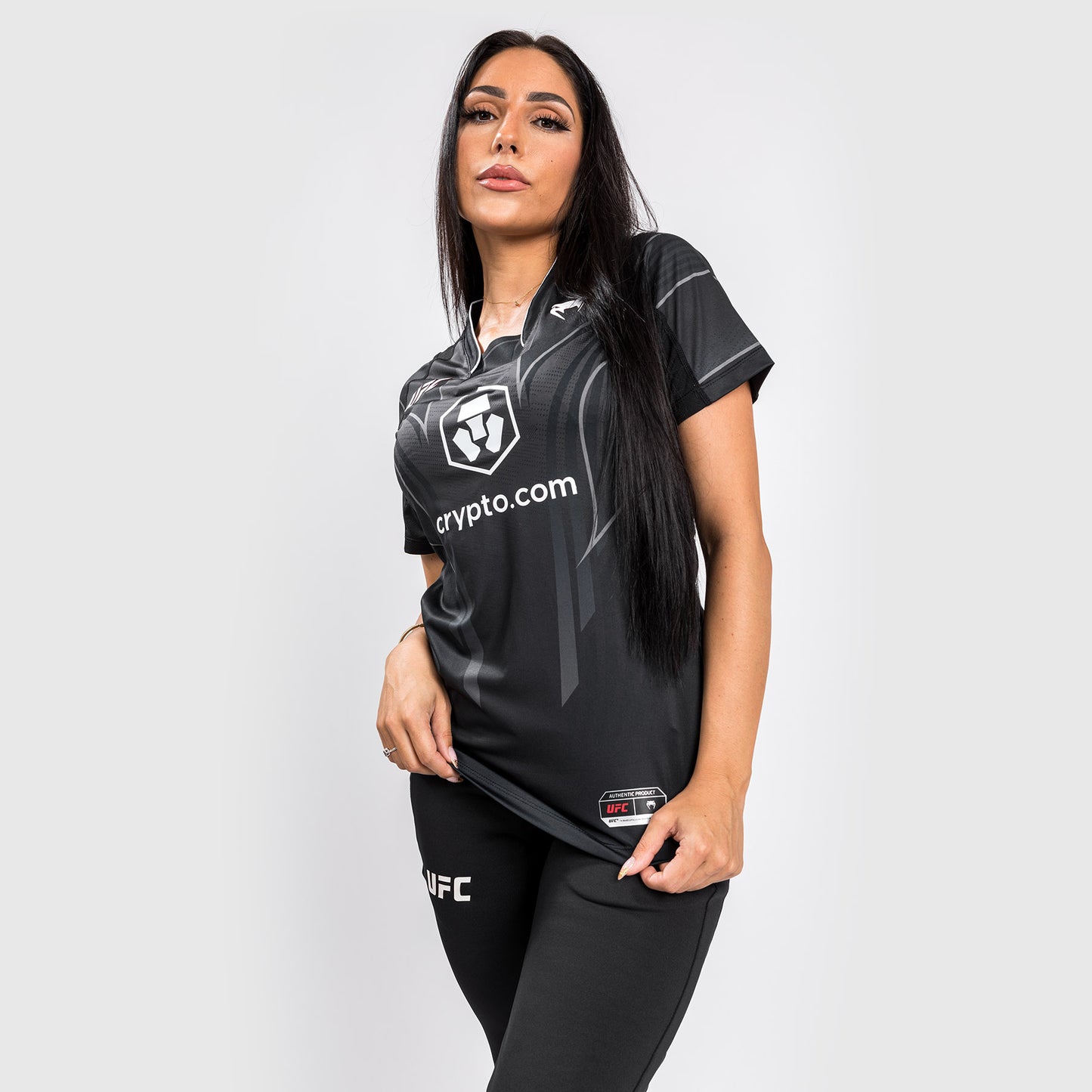 UFC Venum Authentic Fight Night 2.0 Kit by Venum 女士款Walkout球衣 – 黑色