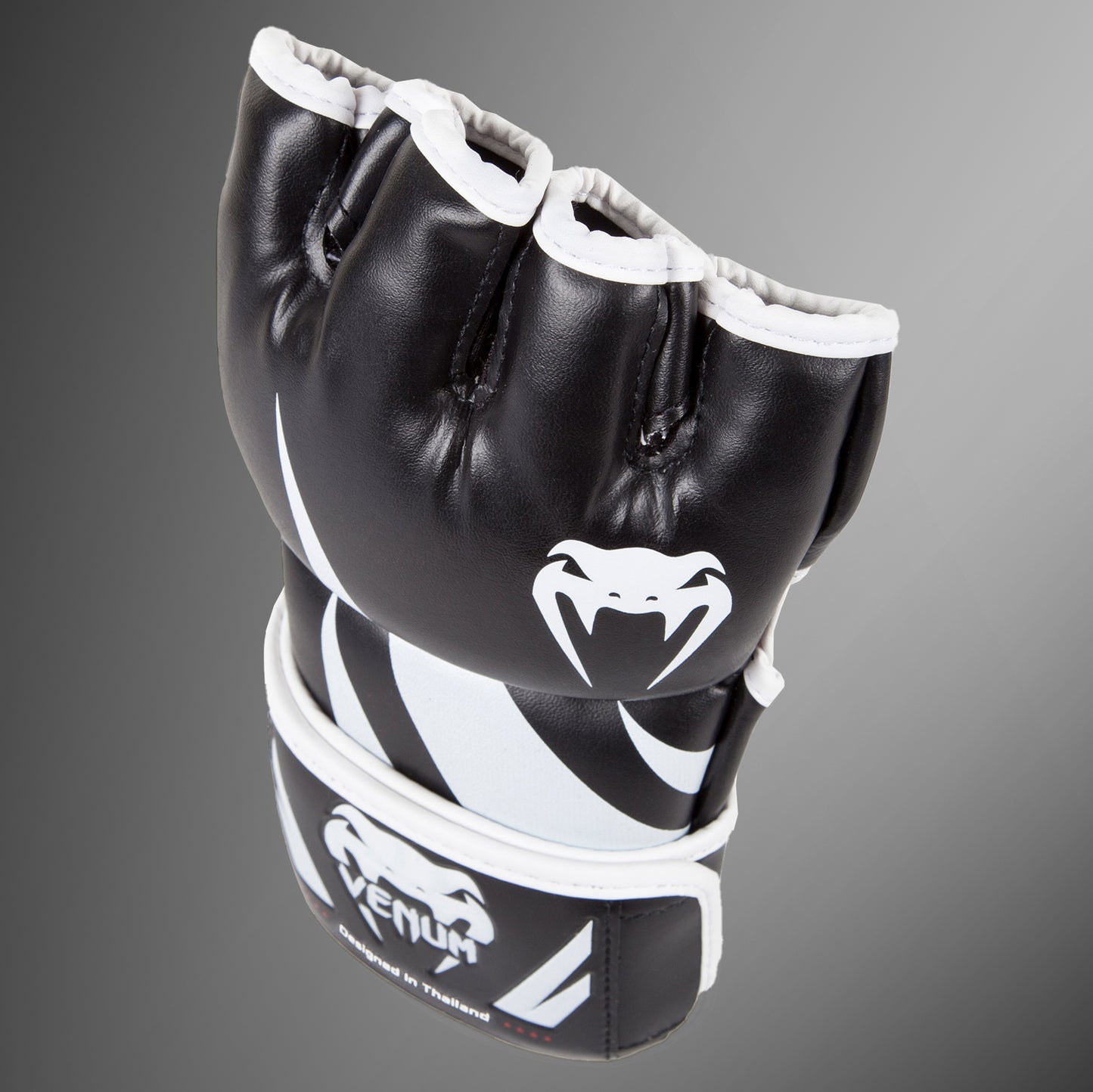Venum Challenger MMA手套 – 黑色