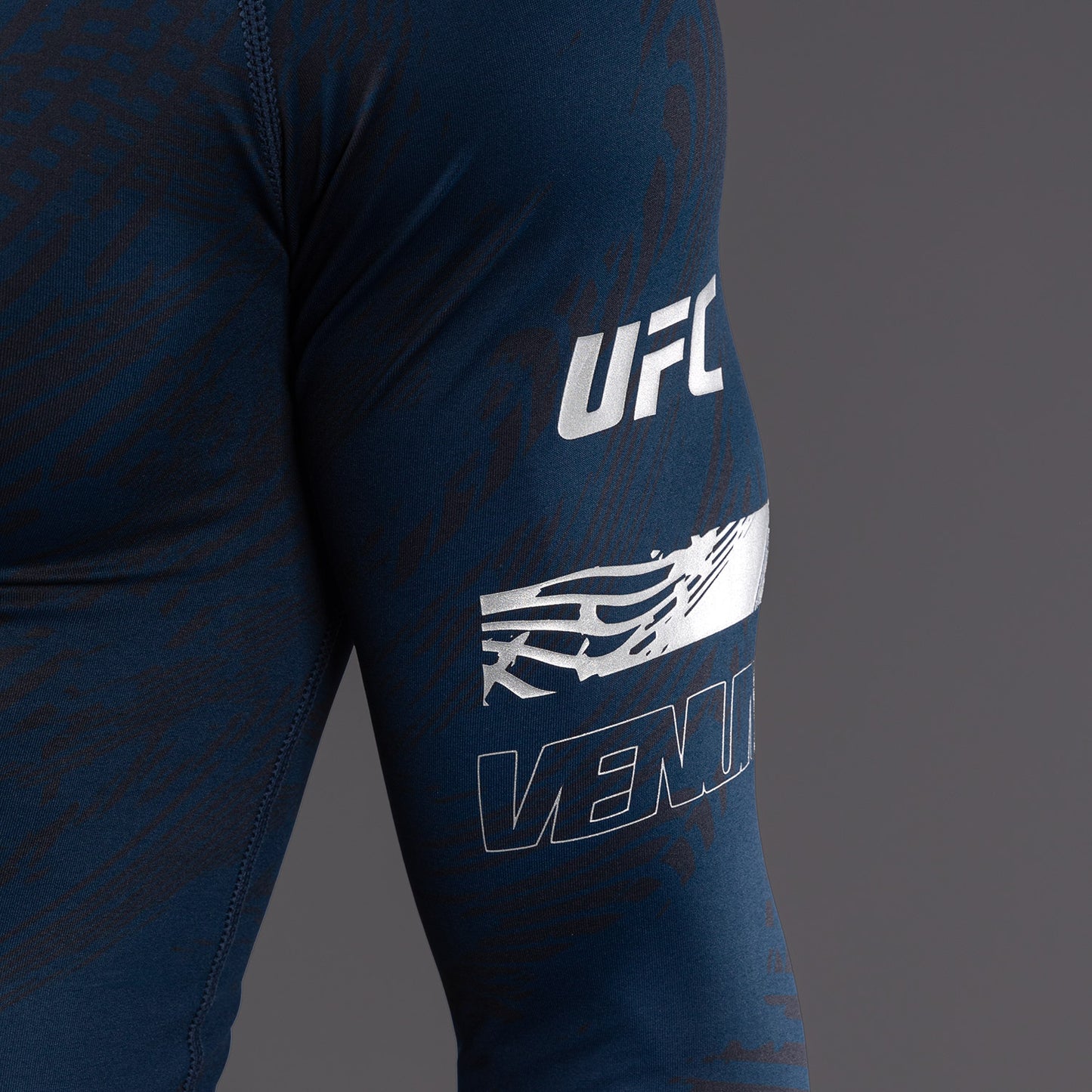 UFC Fusion by Venum Fight Week 男士长袖紧身防磨衣 – 海洋蓝
