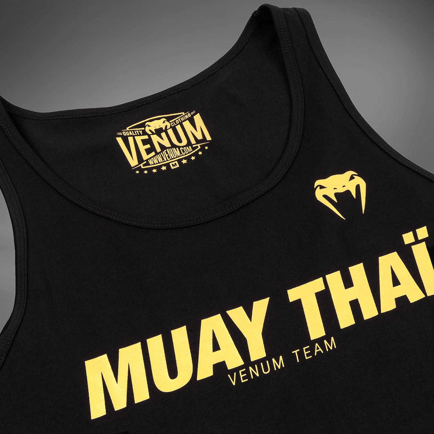 Venum Muay Thai VT背心 – 黑色/金色