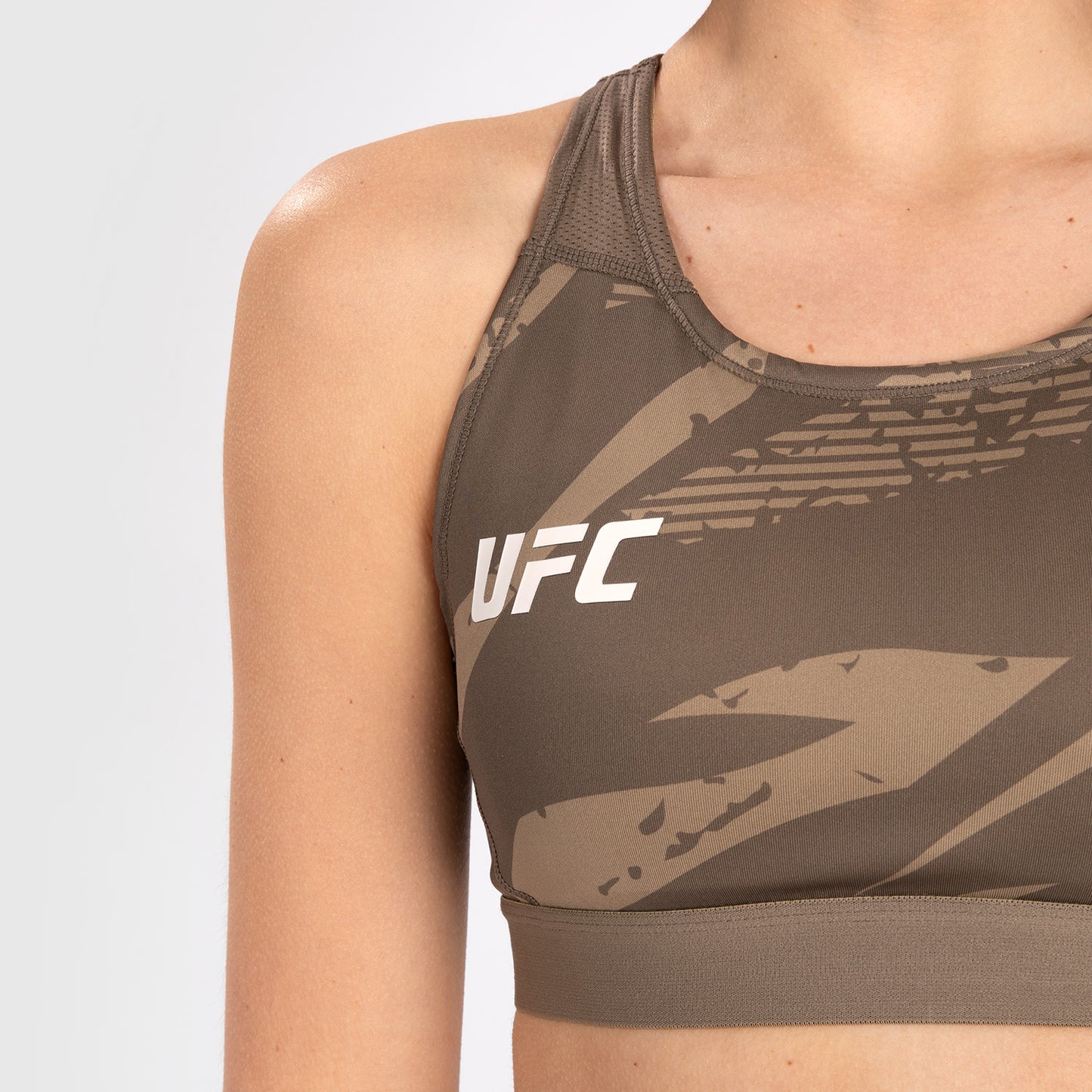 UFC Adrenaline by Venum Fight Week 女款运动内衣 – 沙漠迷彩