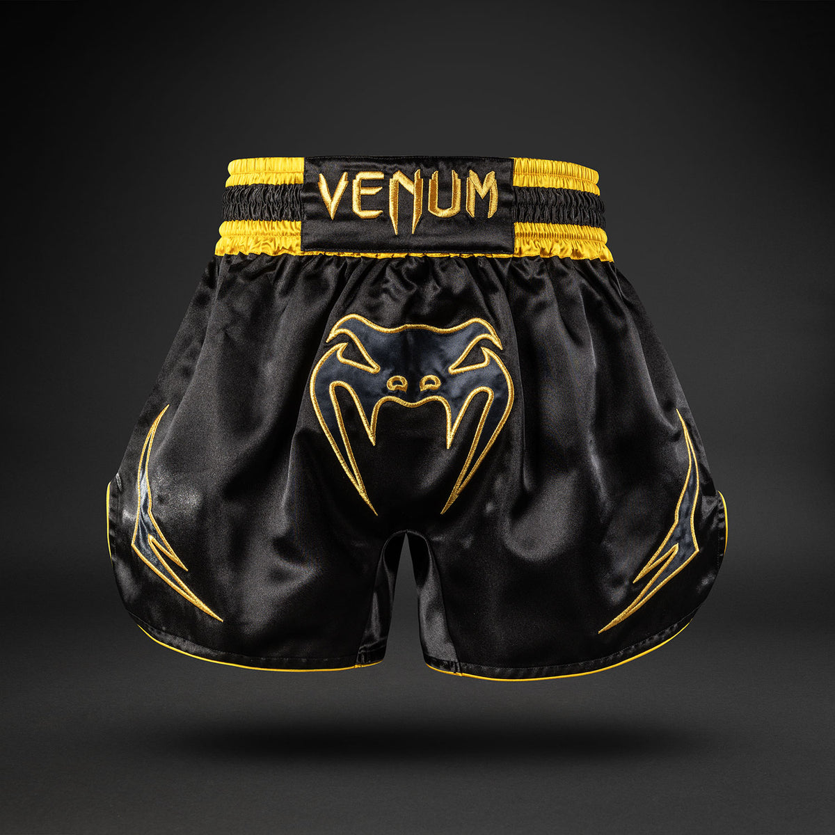 Venum Bangkok Fury 泰拳短裤 - 黑色/金色