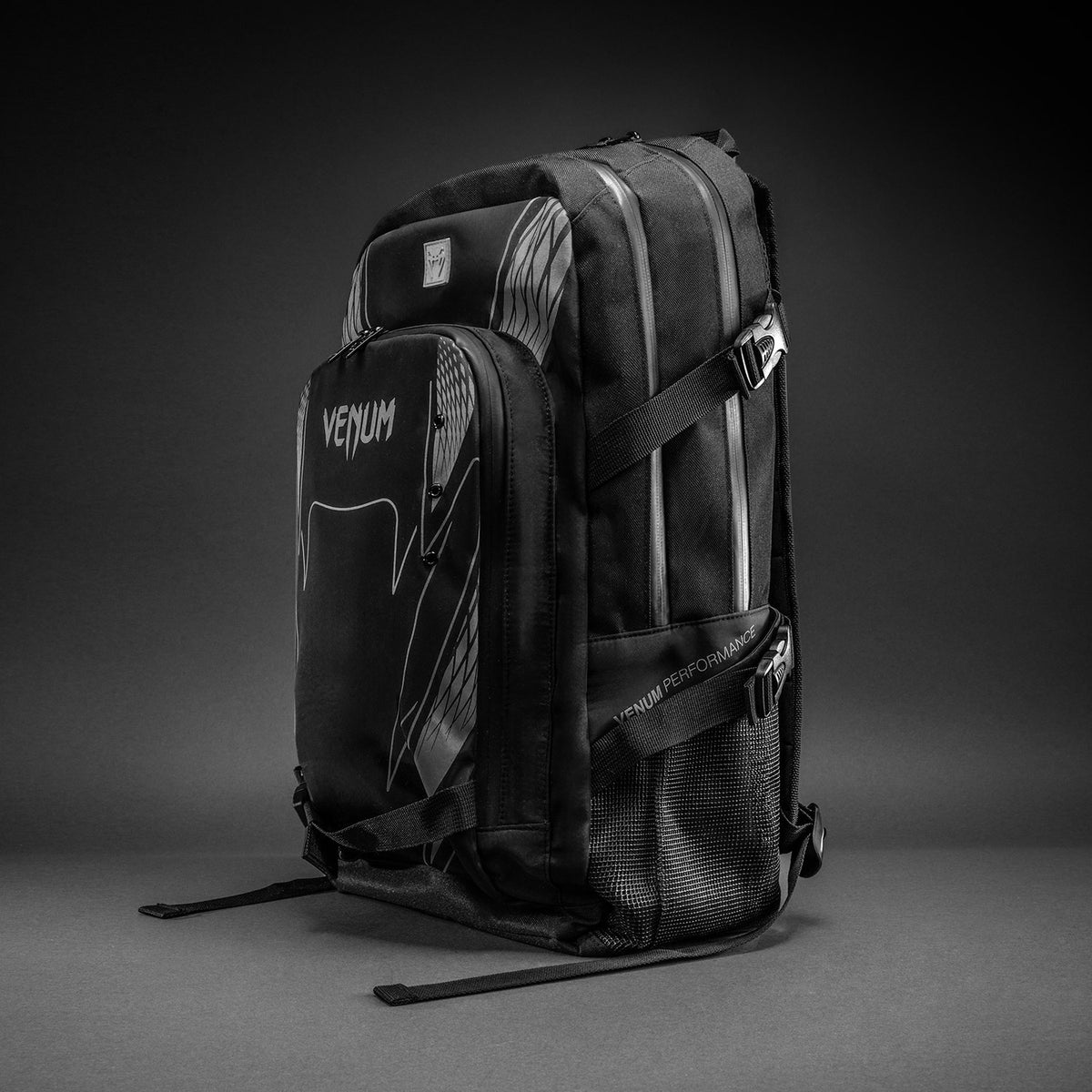 Venum Amazonia Reborn 双肩背包 (15-25 L) - 黑色/灰色