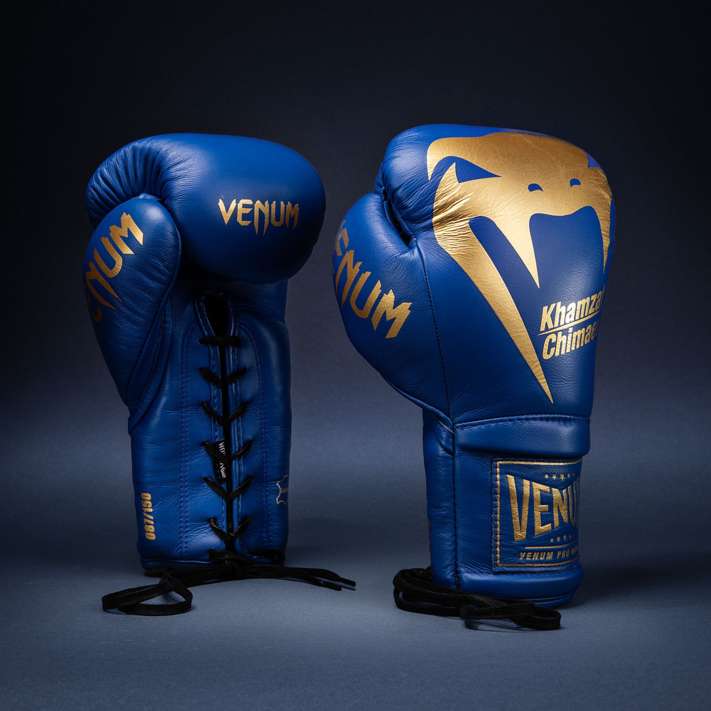 Venum Giant 2.0 Khamzat Chimaev Pro 拳击手套 – 蓝色/金色