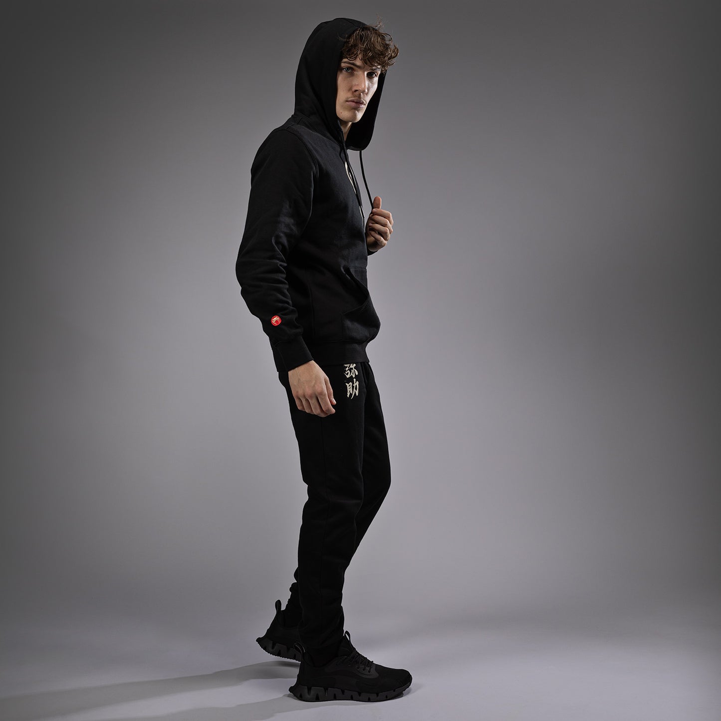 Venum x Assassin's Creed Shadows 连帽衫 – 黑色