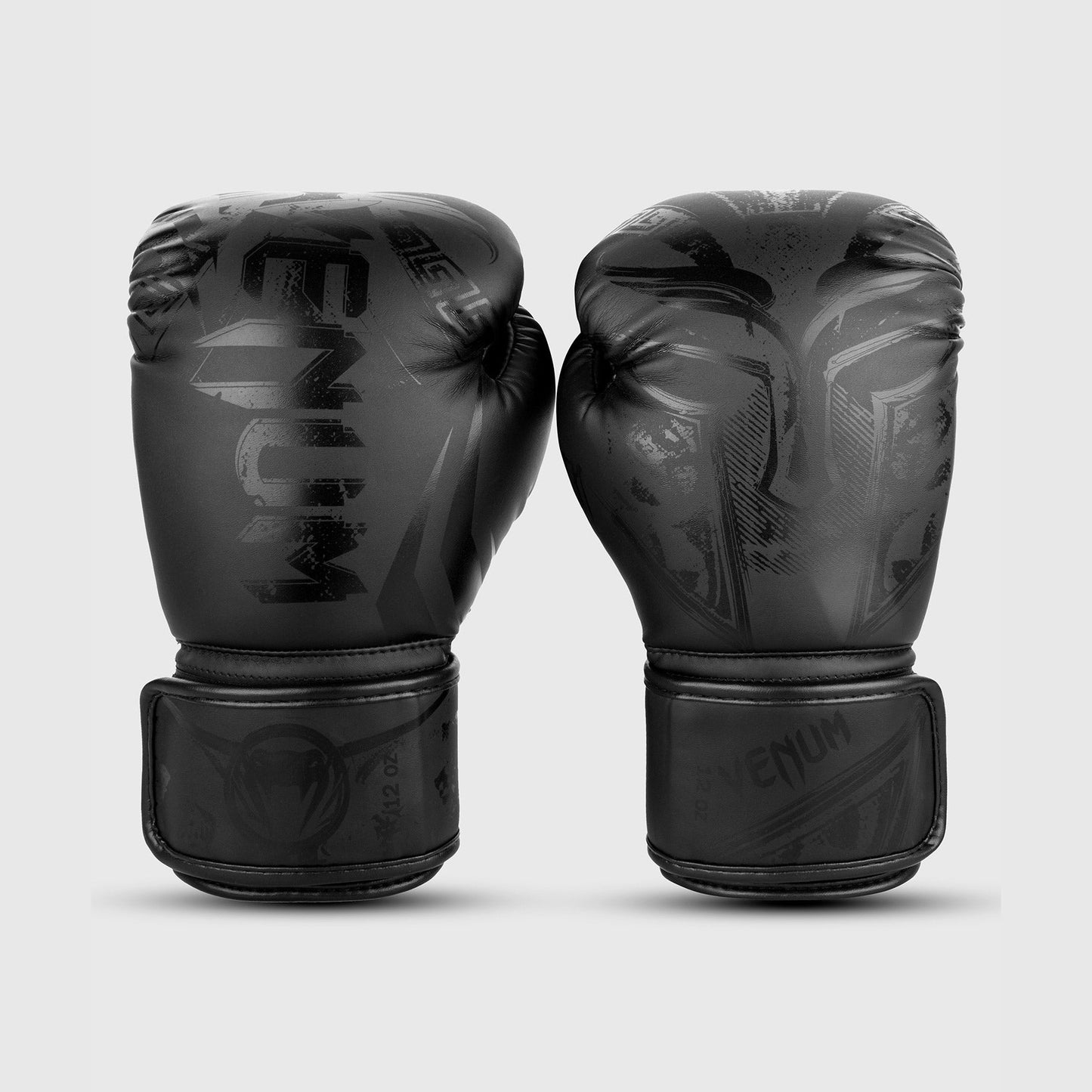 Venum Gladiator 3.0 拳击手套 – 哑光黑色