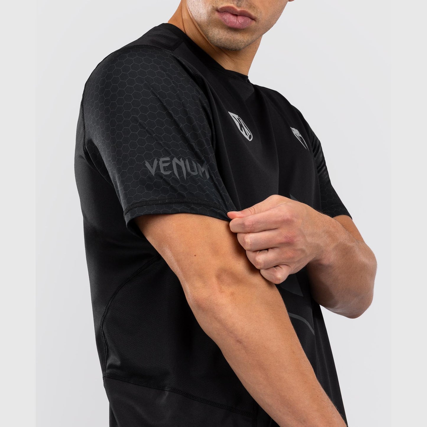 Foot Korner x Venum Hexagon MMA T恤 – 黑色/银色