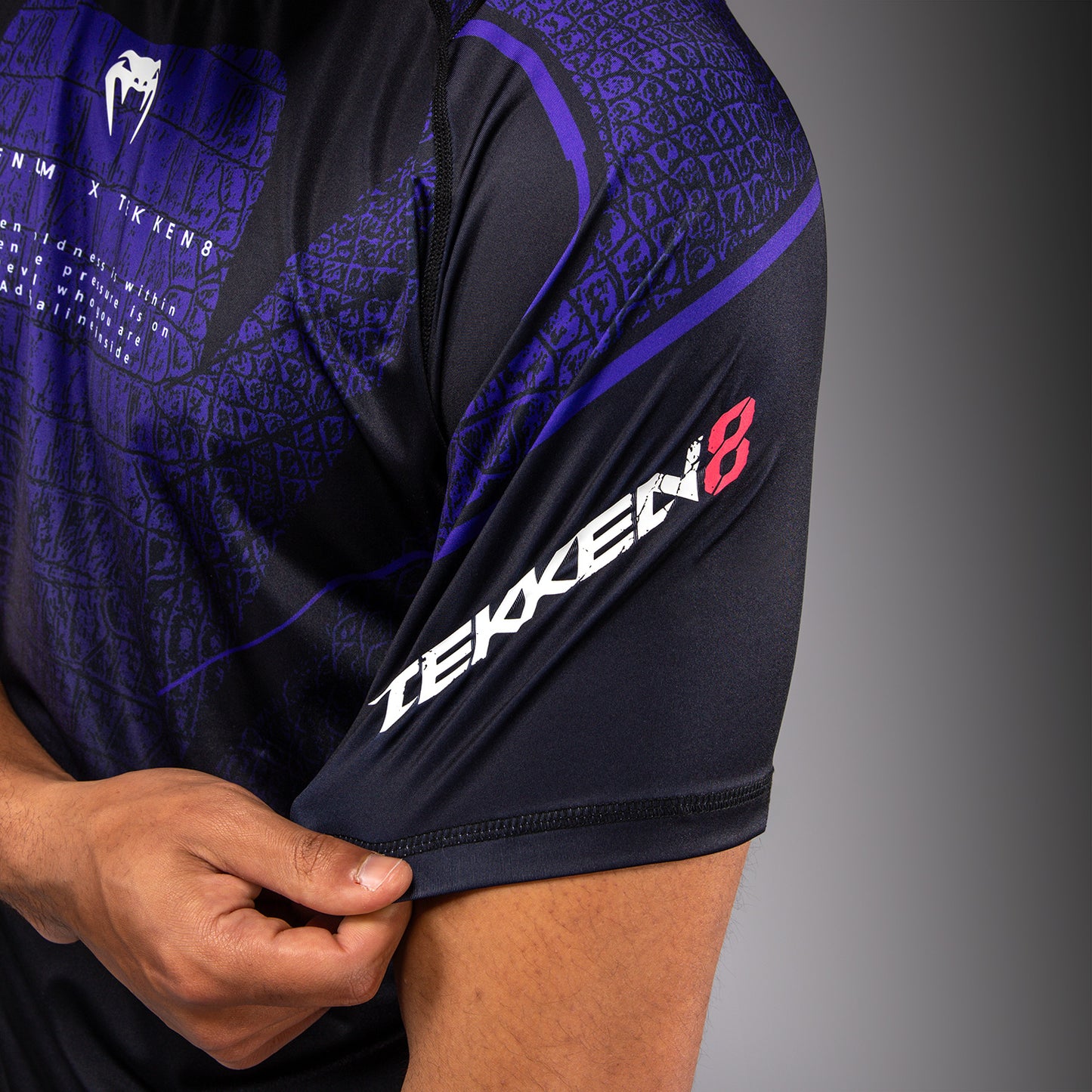 Venum x TEKKEN 8 Dry Tech T恤 – 黑色–紫色