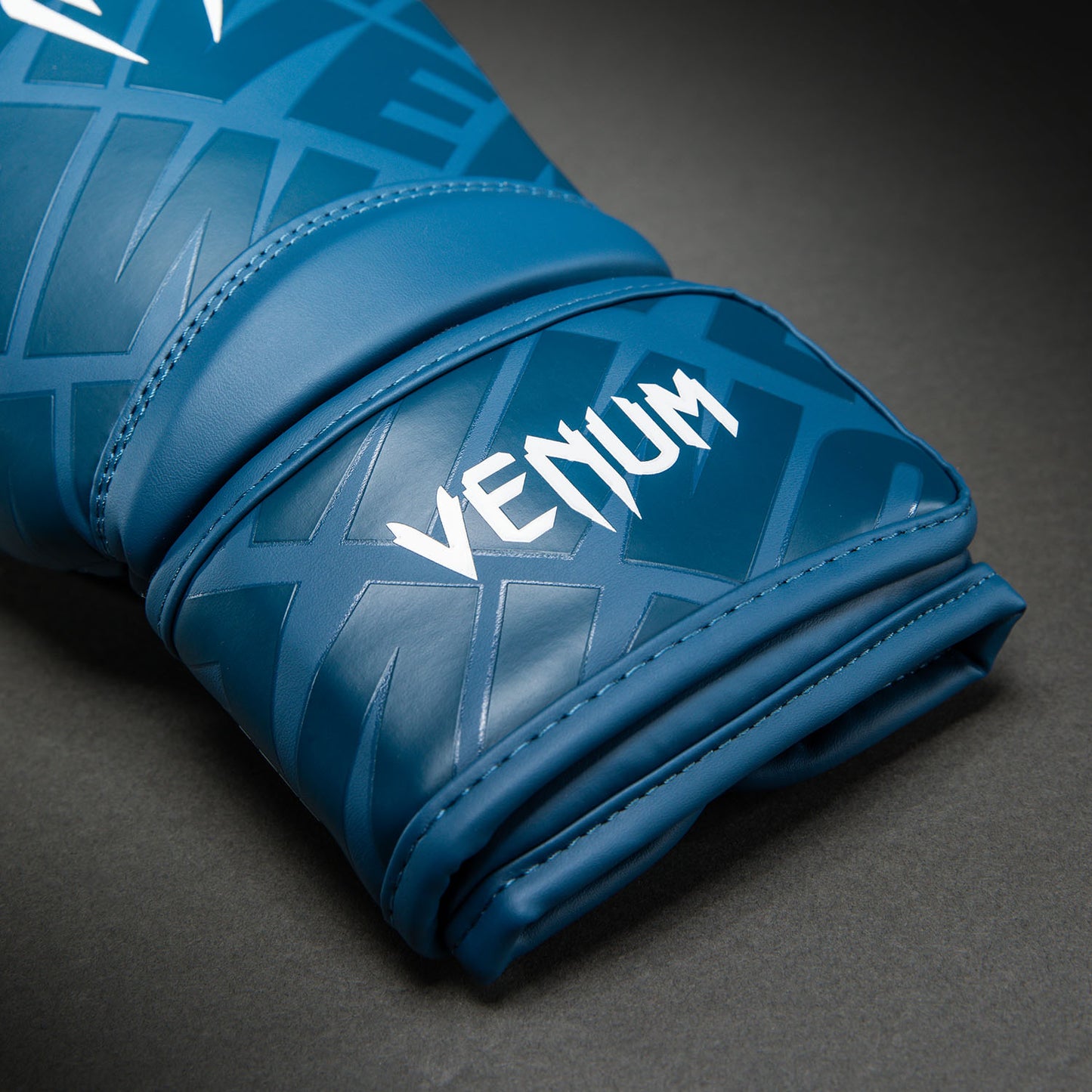 Venum Contender 1.5 XT 3D 拳击手套 – 藏青色