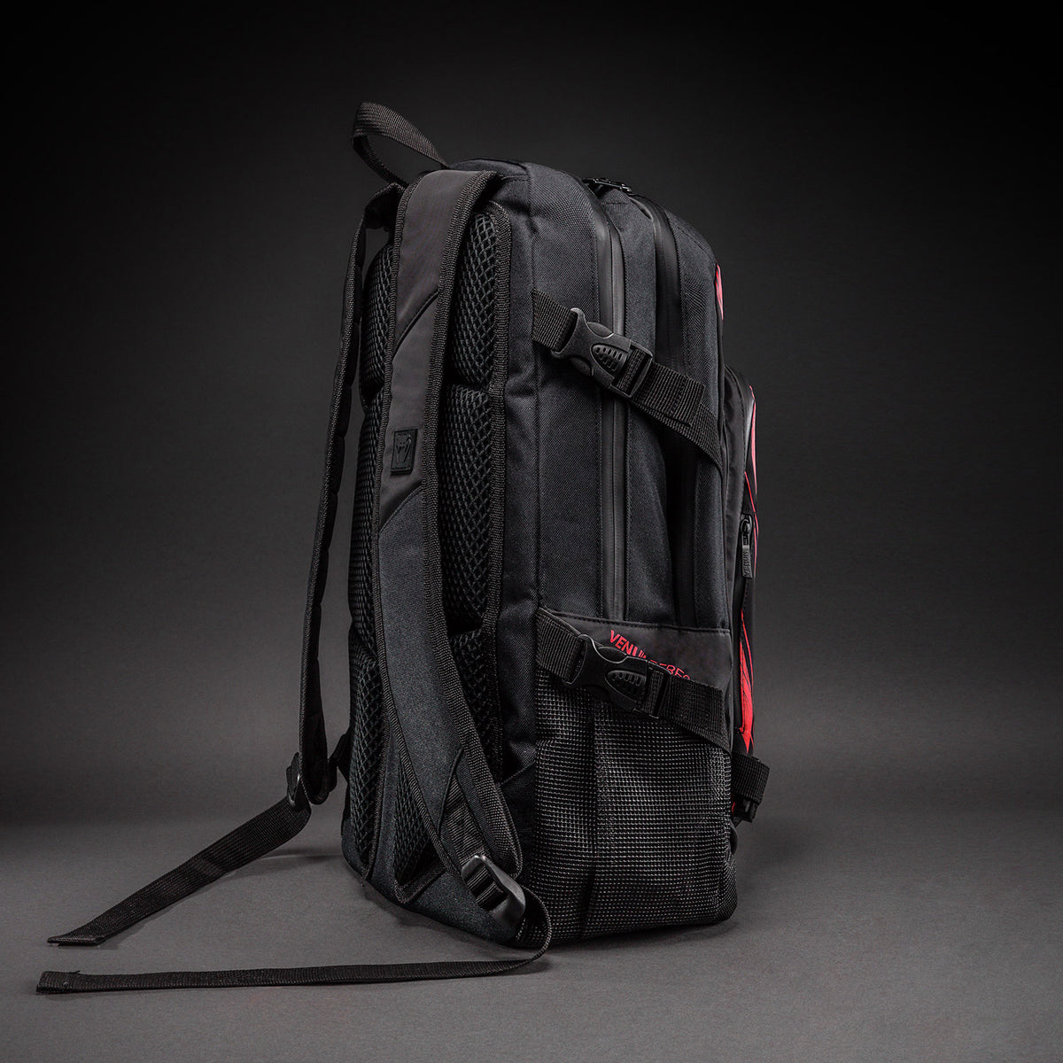 Venum Amazonia Reborn 双肩背包 (15-25 L) - 黑色/红色
