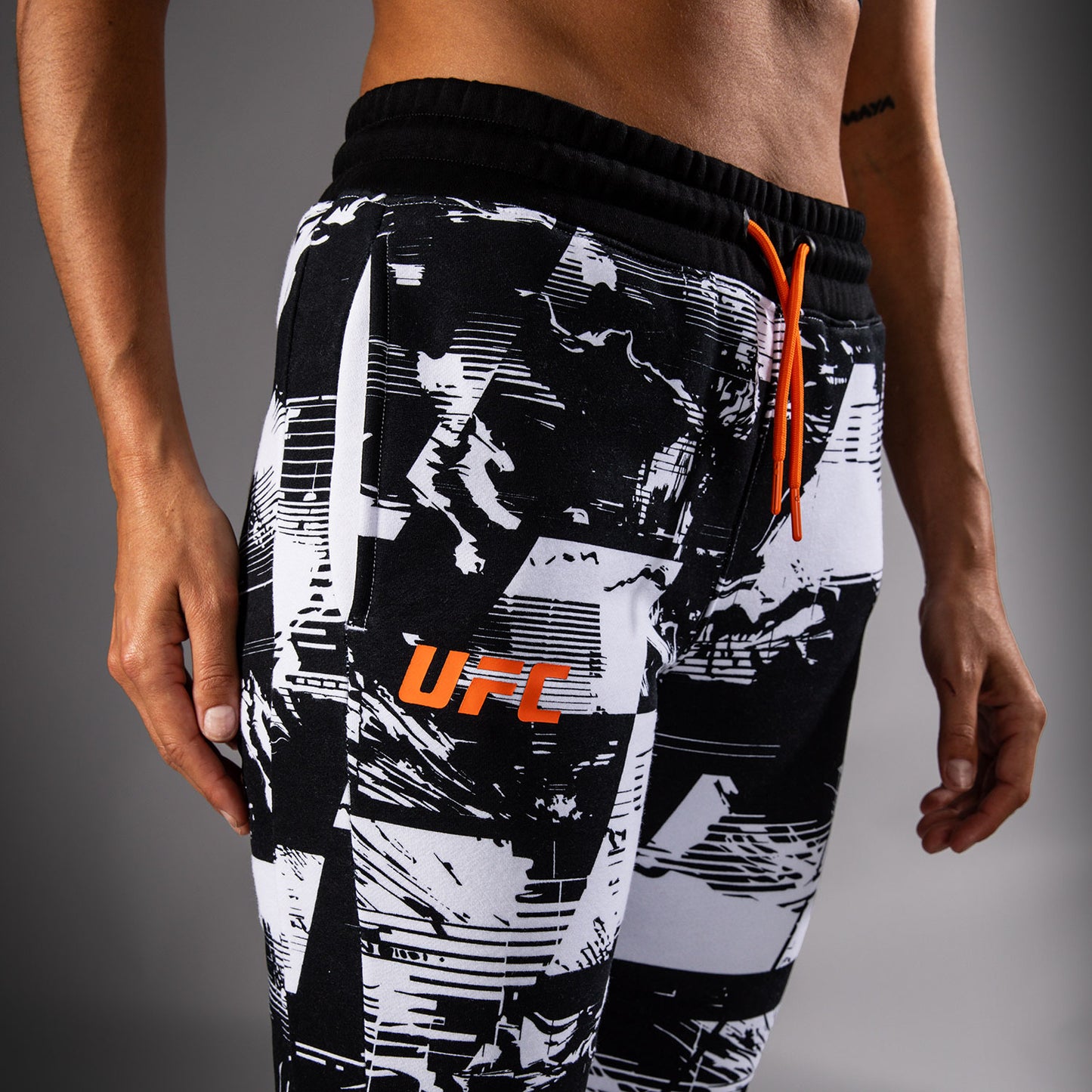 Women's UFC Zenith by Venum 白色 正品格斗周长裤