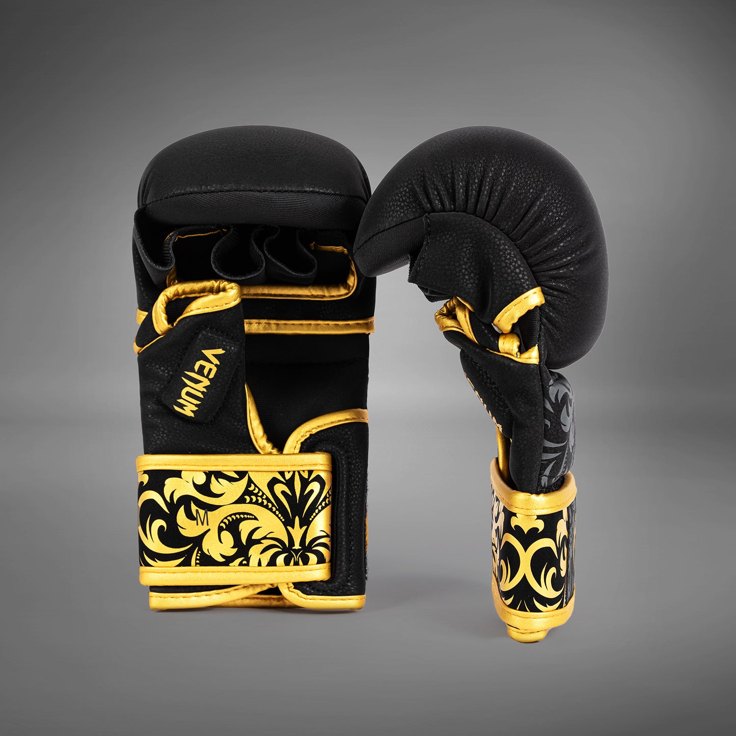 Venum x Topuria Unmatched Edition MMA实战手套 – 黑色/金色