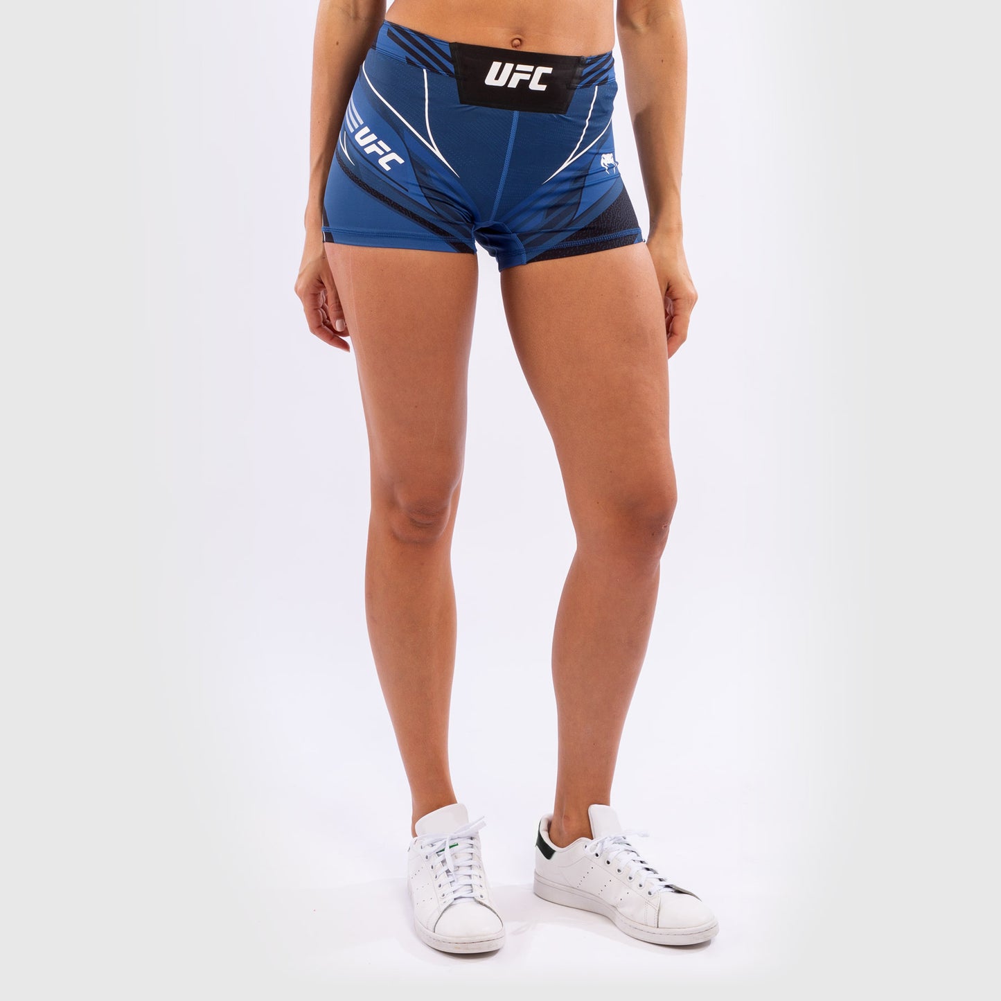 UFC Venum Authentic Fight Night 女士综合格斗短裤 – 短款 – 蓝色