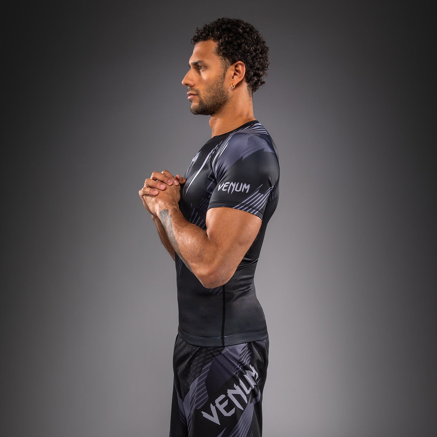 NO-GI 6.0 短袖紧身防磨衣 – 黑色/灰色