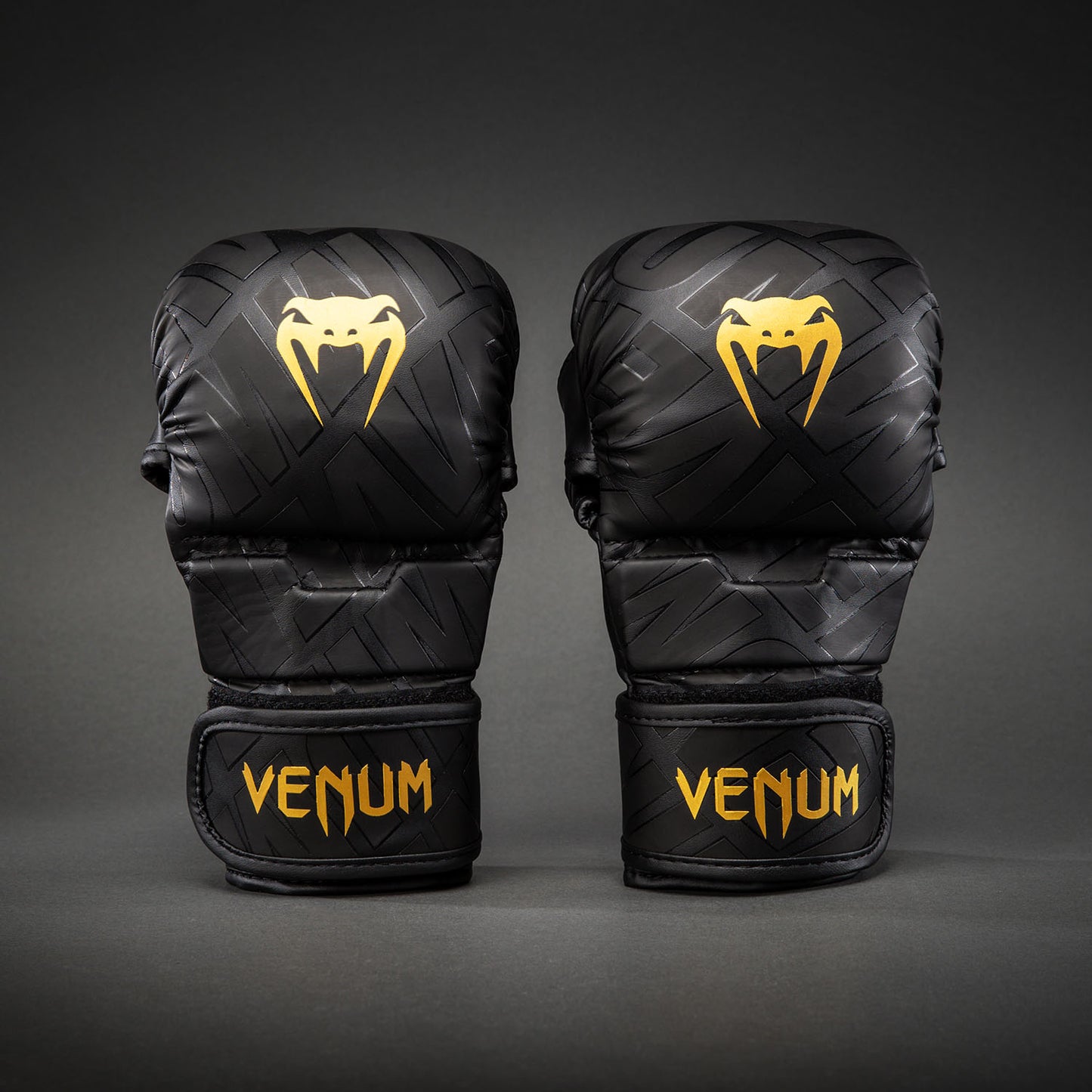 Venum Contender 1.5 XT 3D 实战手套 - 黑色/金色