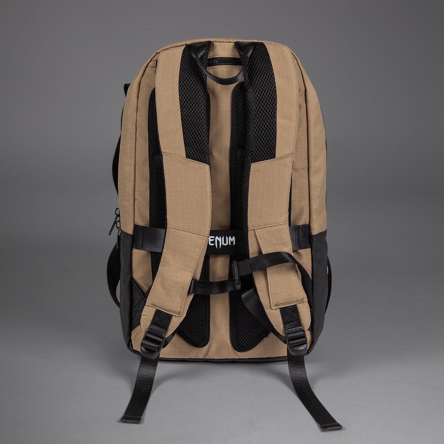 Venum Evo 2 Ripstop 背包 (20-25L) – 沙丘色