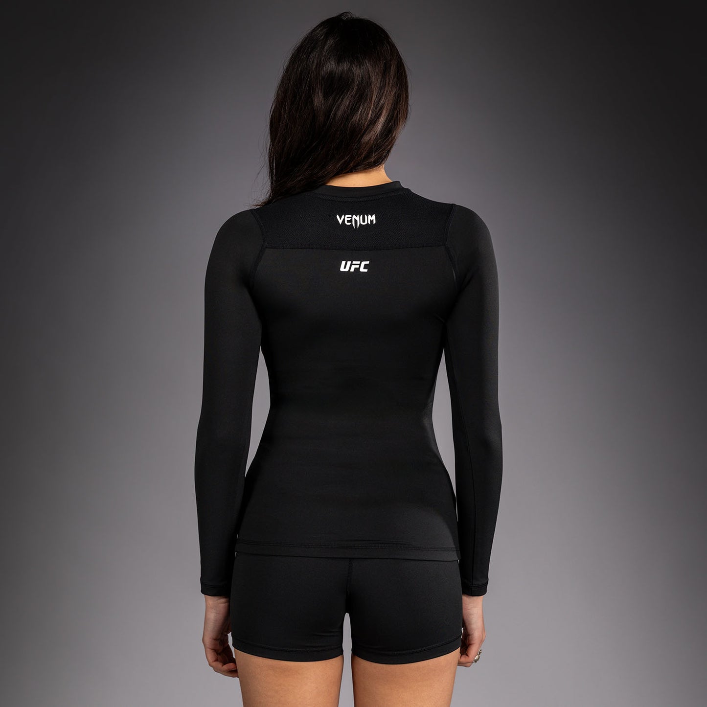 Venum UFC Unity by Venum Authentic Fight Week 女子功能长袖紧身防磨衣 - 黑色