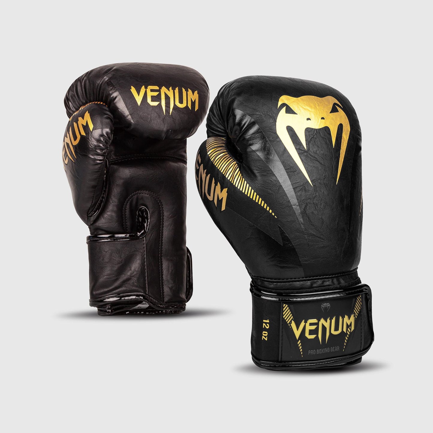 Venum Impact 拳击手套