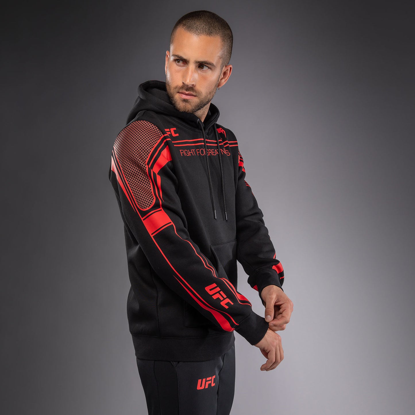 Venum UFC Unity by Venum Authentic Fight Week 男子套头连帽衫 - 黑色