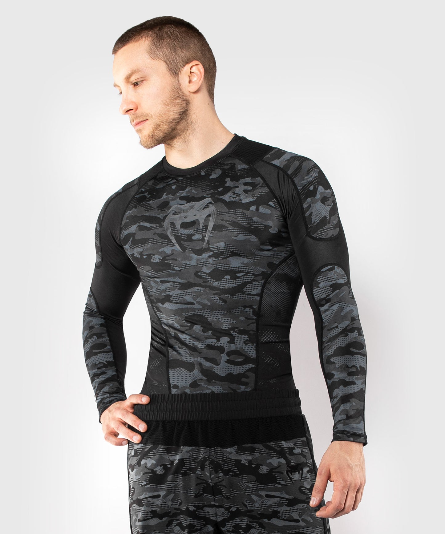 Venum Defender Rashguard - Long Sleeves - Dark camo