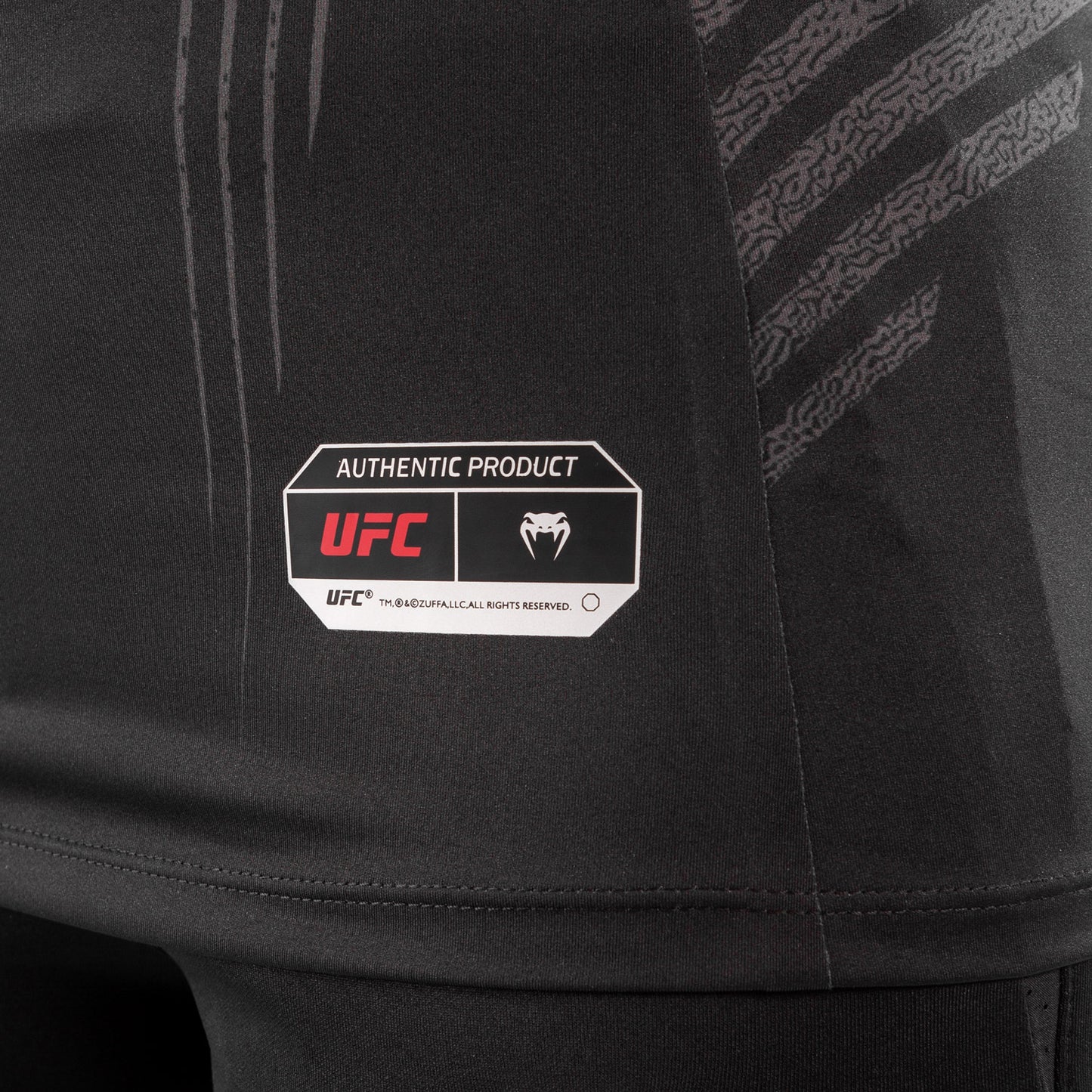 UFC Venum Authentic Fight Night 女士款出场球衣 – 黑色