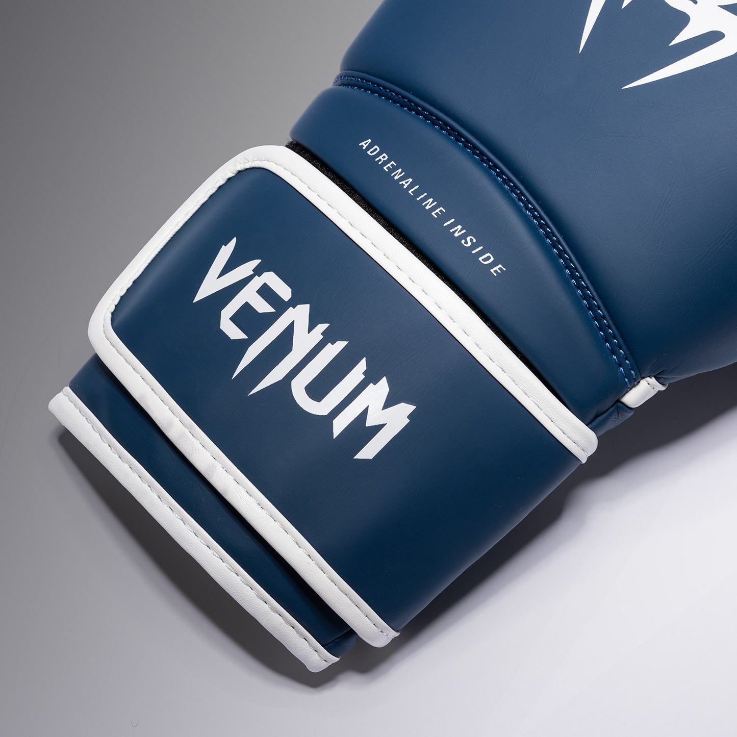 Venum Contender 1.5 拳击手套 – 钴蓝色/白色