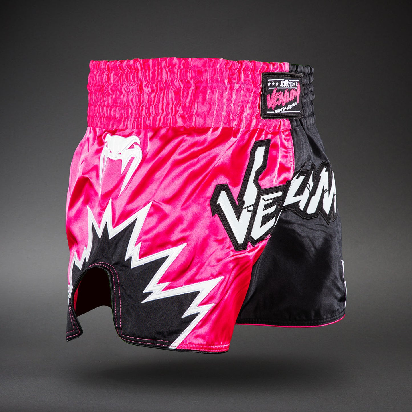 Venum Inferno 2.0 泰拳短裤 – 粉红色/黑色