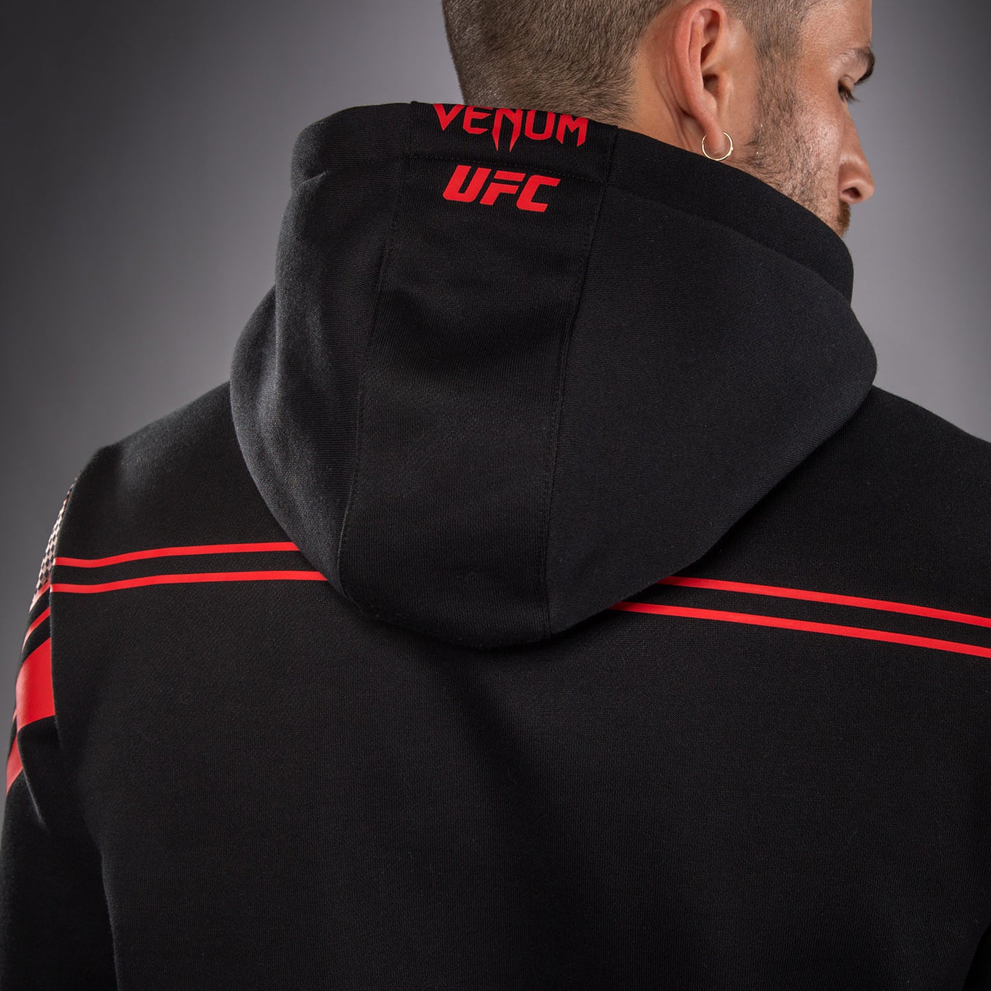 Venum UFC Unity by Venum Authentic Fight Week 男子套头连帽衫 - 黑色