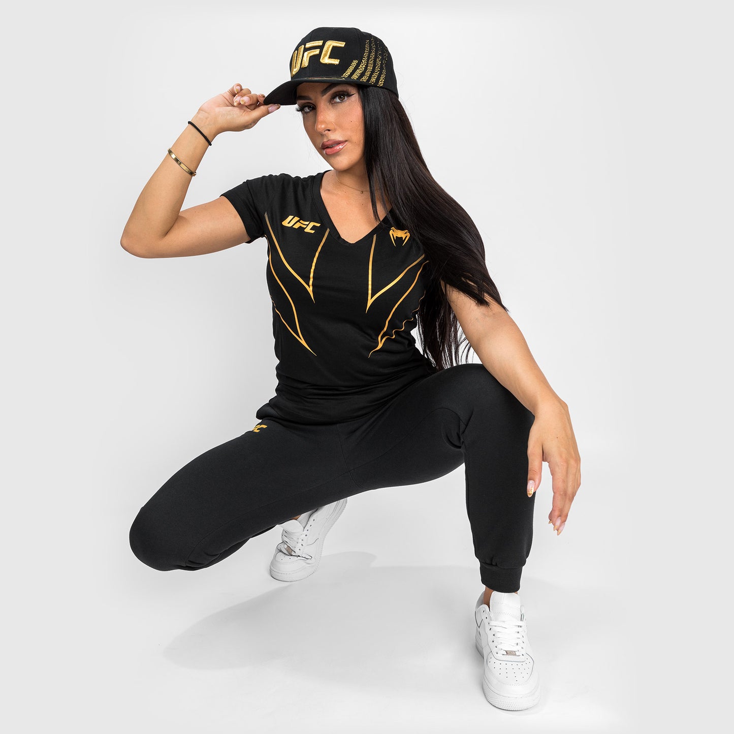 UFC Venum Fight Night 2.0 女士款T恤 – Champion