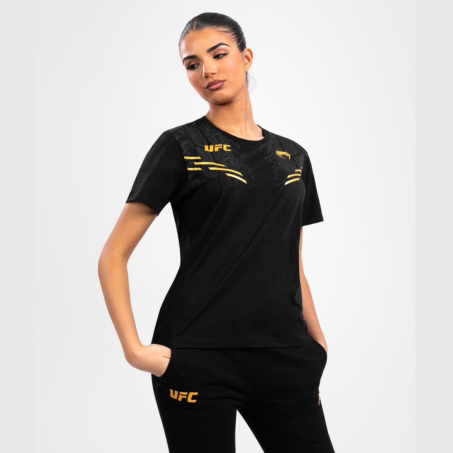 UFC Adrenaline by Venum Replica 女士短袖T恤 – Champion