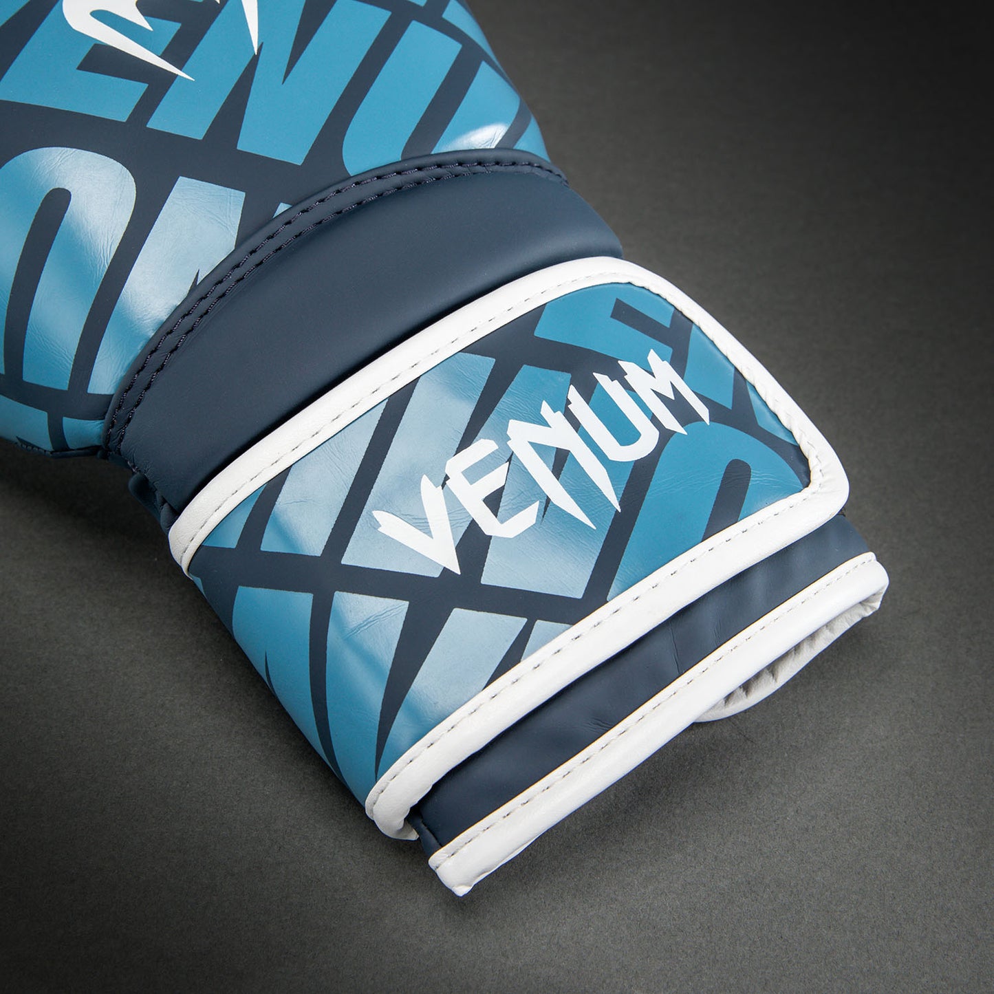 Venum Contender 1.5XT 拳击手套 – 藏青色/天蓝色