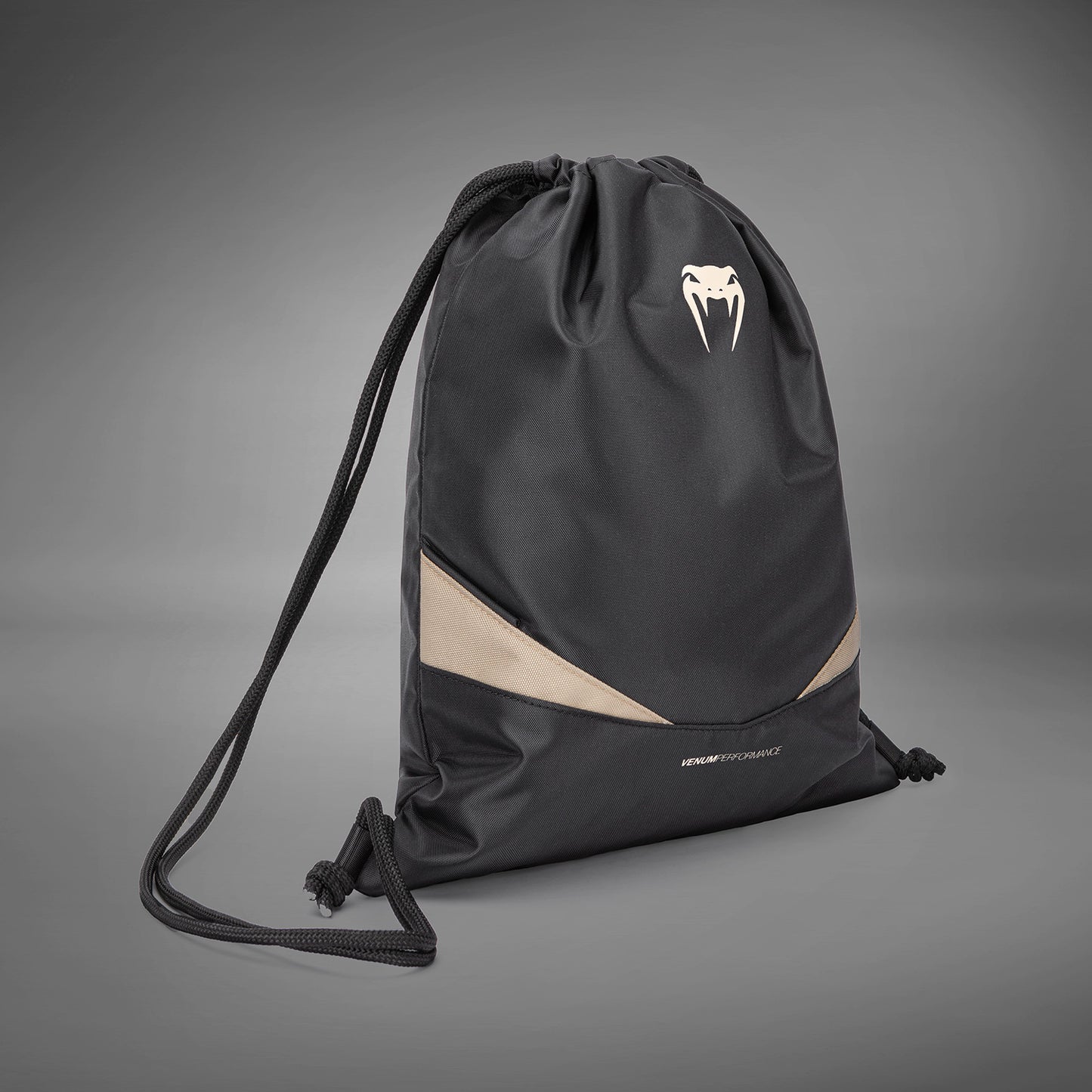 Venum Evo 2 束口包（15-20升）– 黑色/沙色