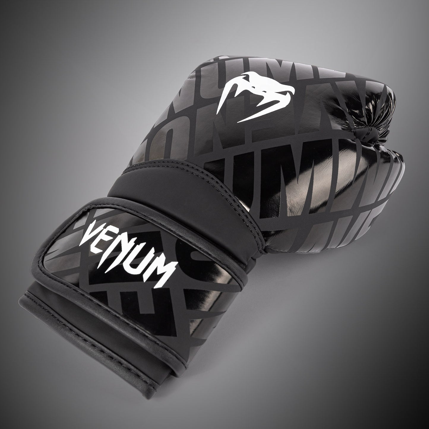 Venum Contender 1.5 XT 儿童款拳击手套–黑色