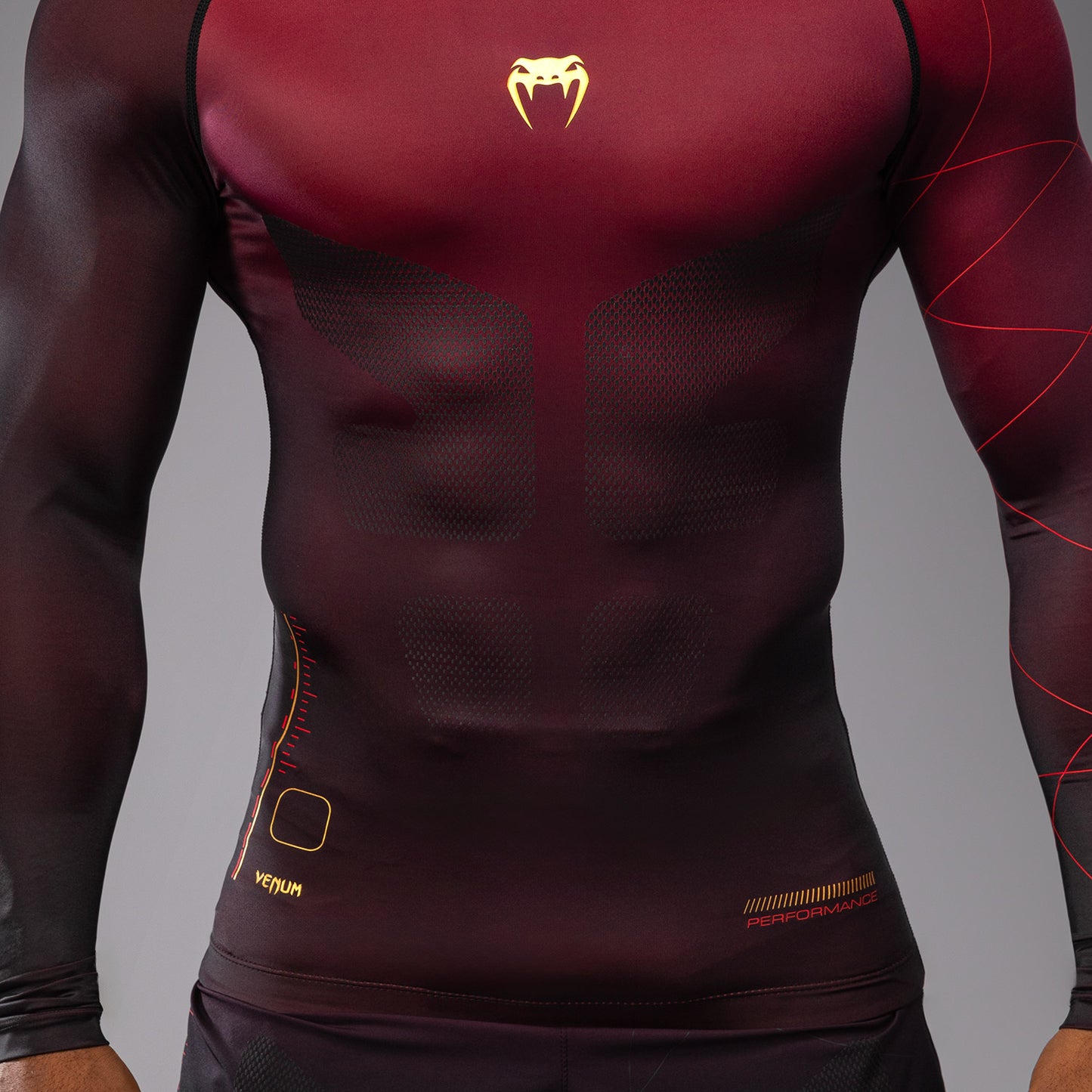 Venum Tactical XT 男士长袖紧身防磨衣 – 黑色/酒红色/金色