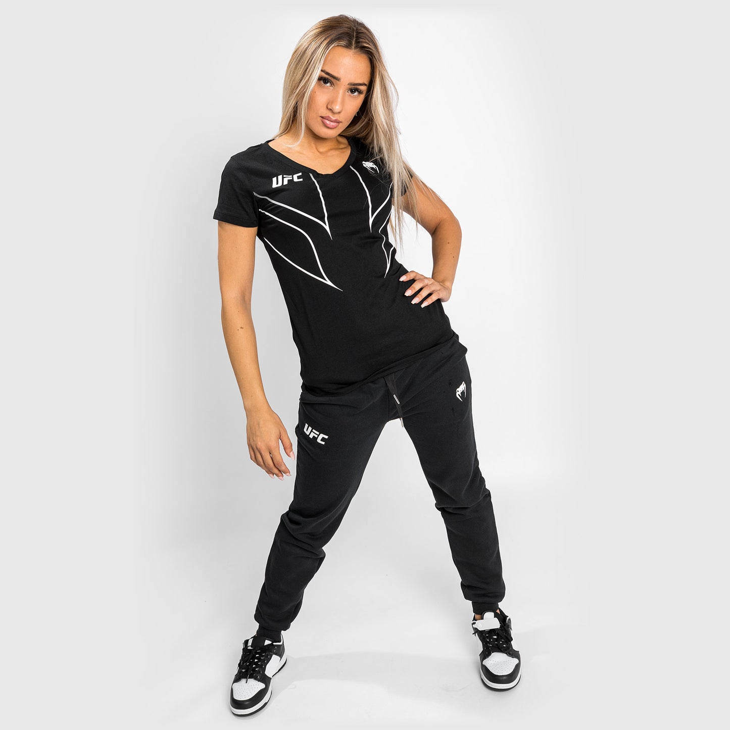 UFC Venum Fight Night 2.0 女士款T恤 – 黑色