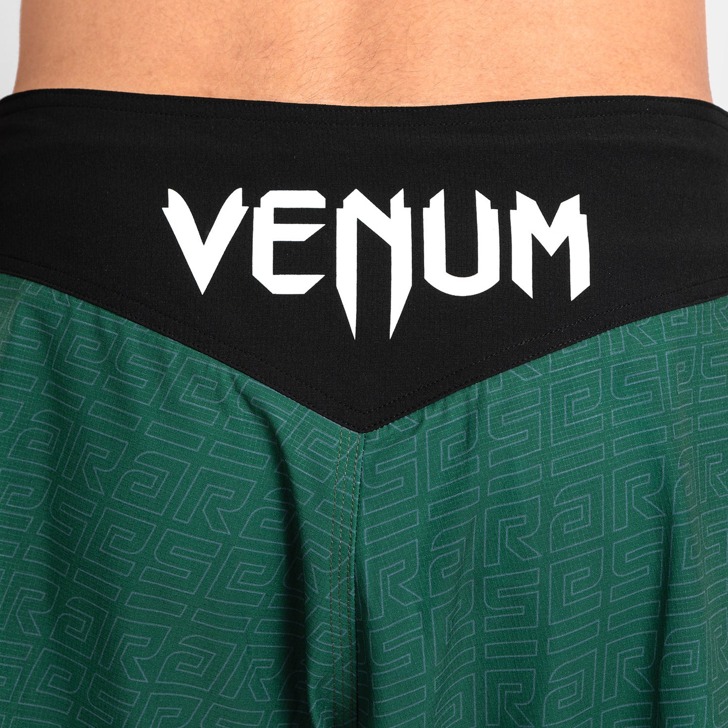 Venum x Ares 2.0 格斗短裤 – 卡其色