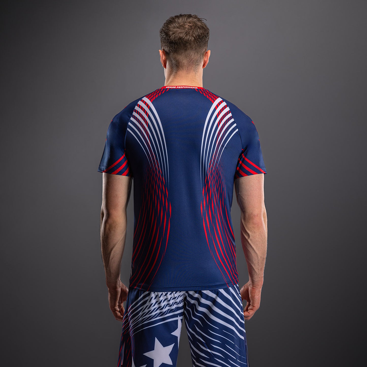 Official UFC Freedom 250 by Venum 男士 Authentic Fight Night Walkout 出场训练服 - 蓝色
