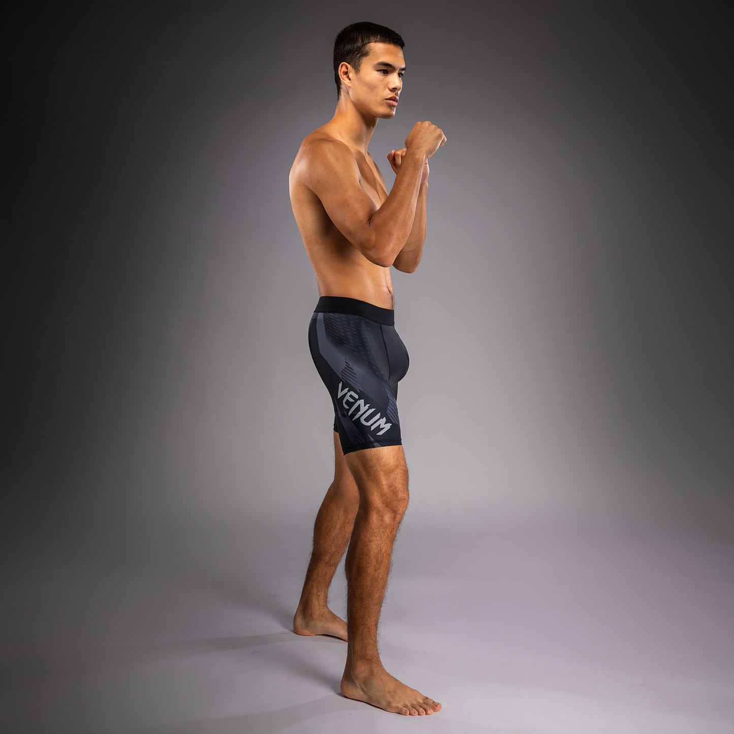 NO-GI 6.0 综合格斗短裤 – 黑色/灰色