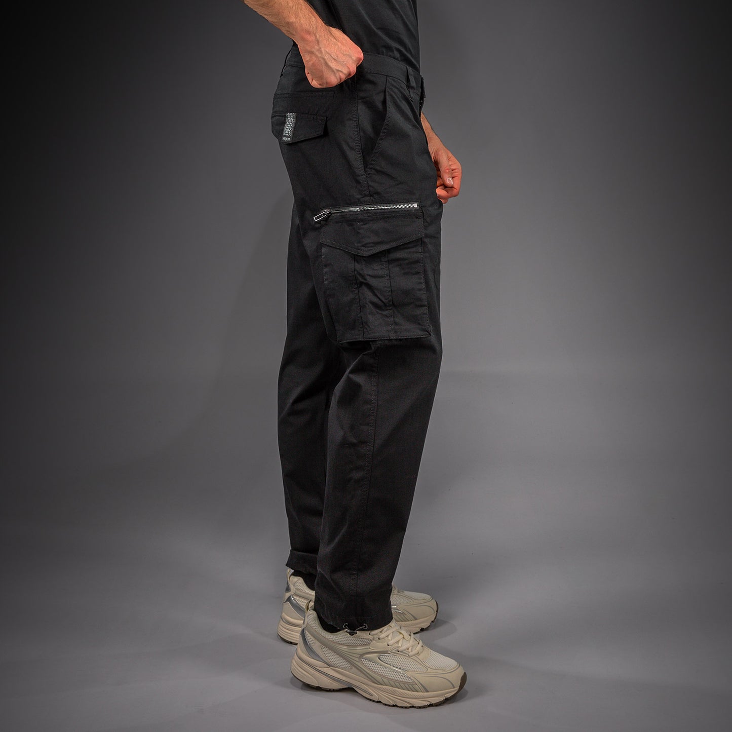 Venum Cargo 3.0 男士款长裤 – 黑色
